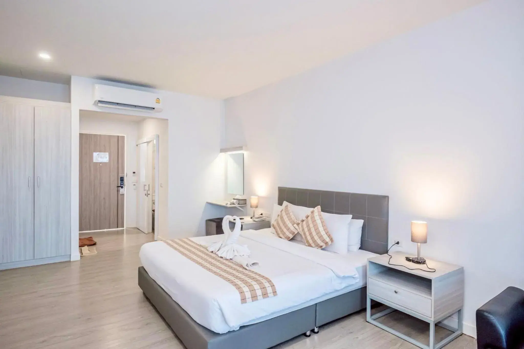 King Room with Balcony in GRAND PA Hotel&Resort Lamphun Chiang Mai King Room with Balcony in GRAND PA Hotel&Resort Lamphun Chiang Mai