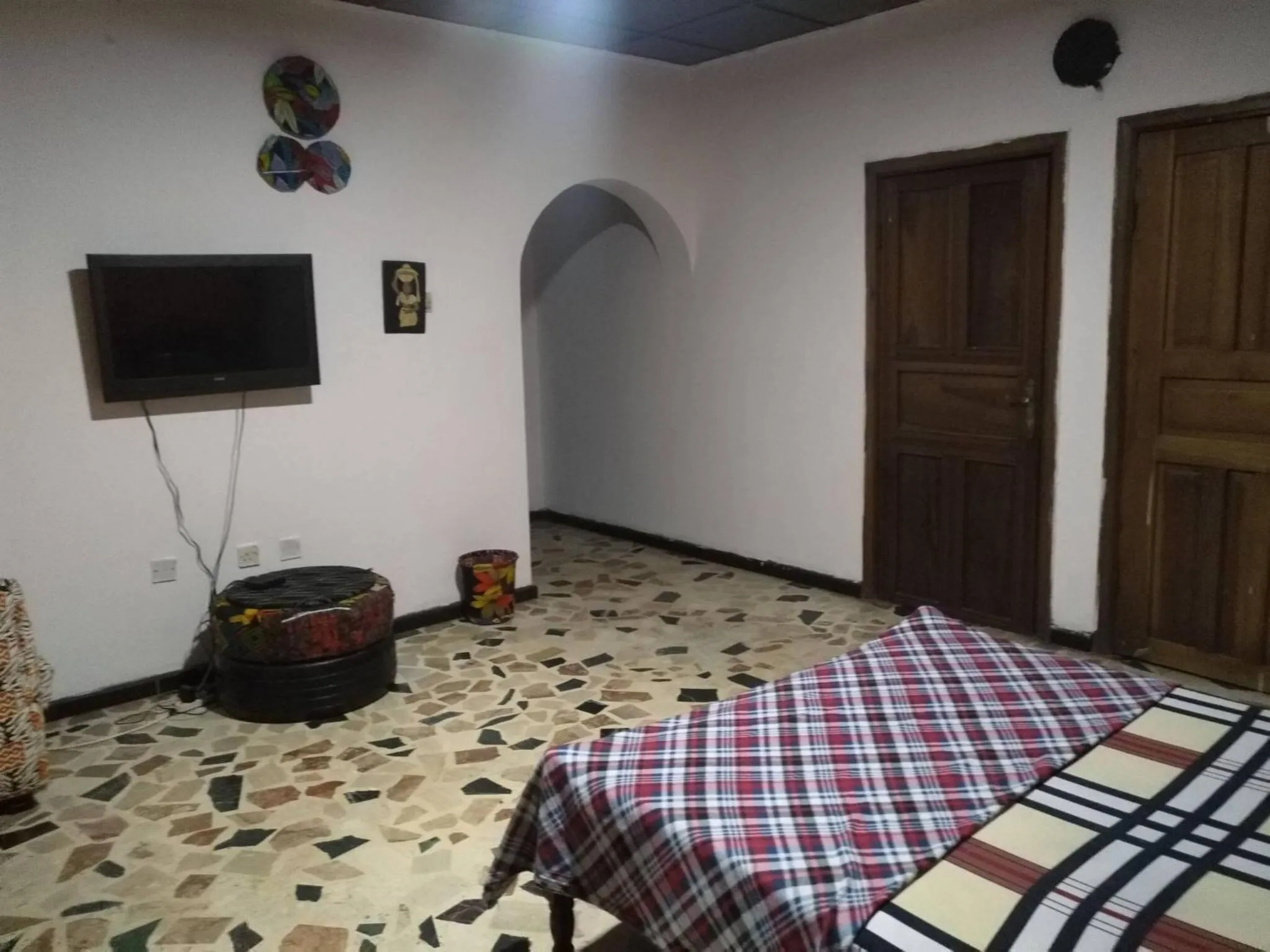TV and multimedia, Bed in The Village Apartments, Gbagada