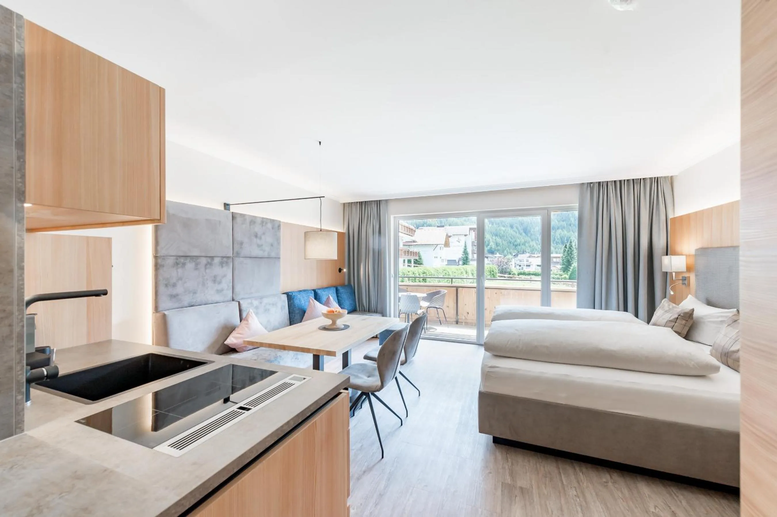 Photo of the whole room, Bed in Hotel Andy 4 Sterne Superior