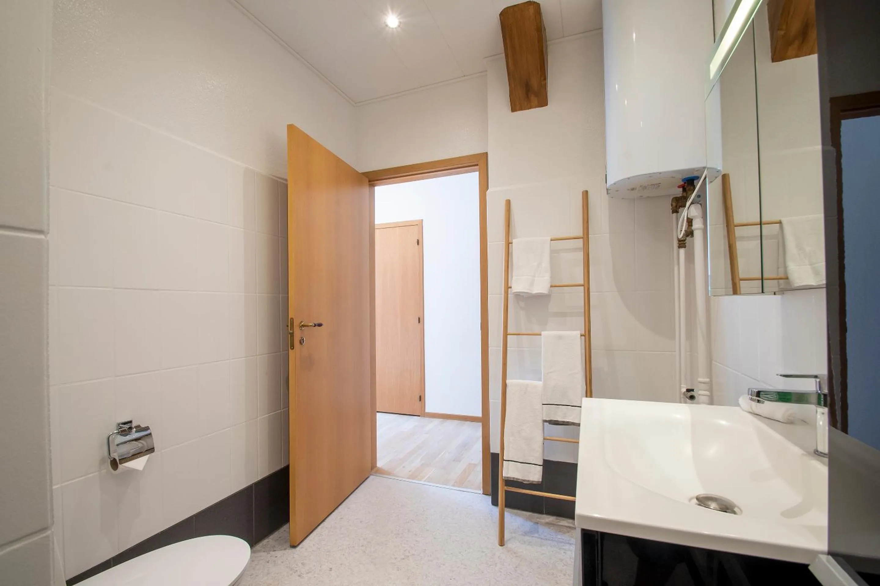 Bathroom in Exclusive 2 Bedroom Apartment