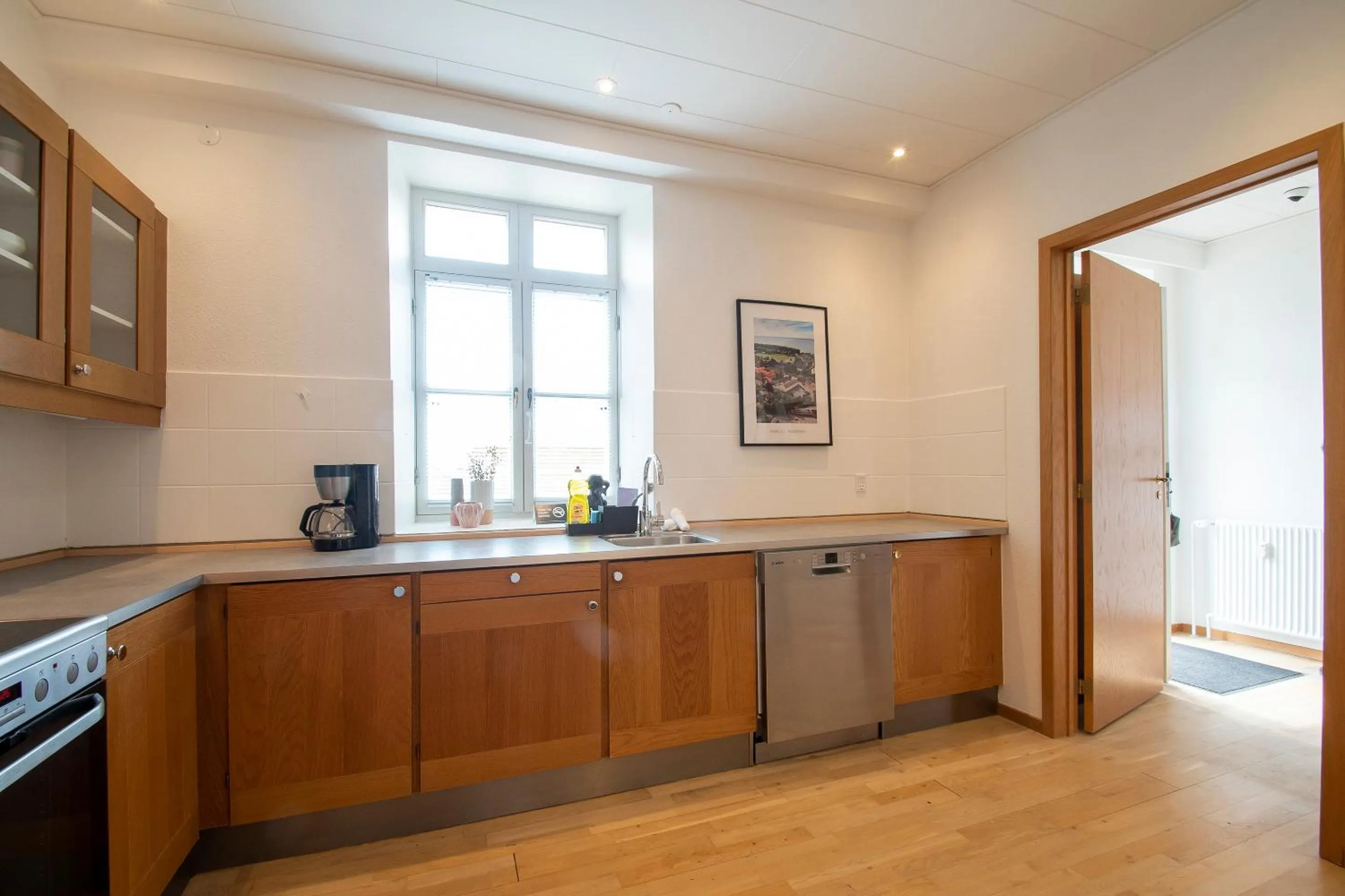 Kitchen or kitchenette in Exclusive 2 Bedroom Apartment