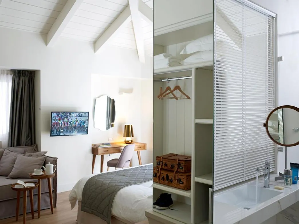 Bed in Marpessa Hotel & Spa