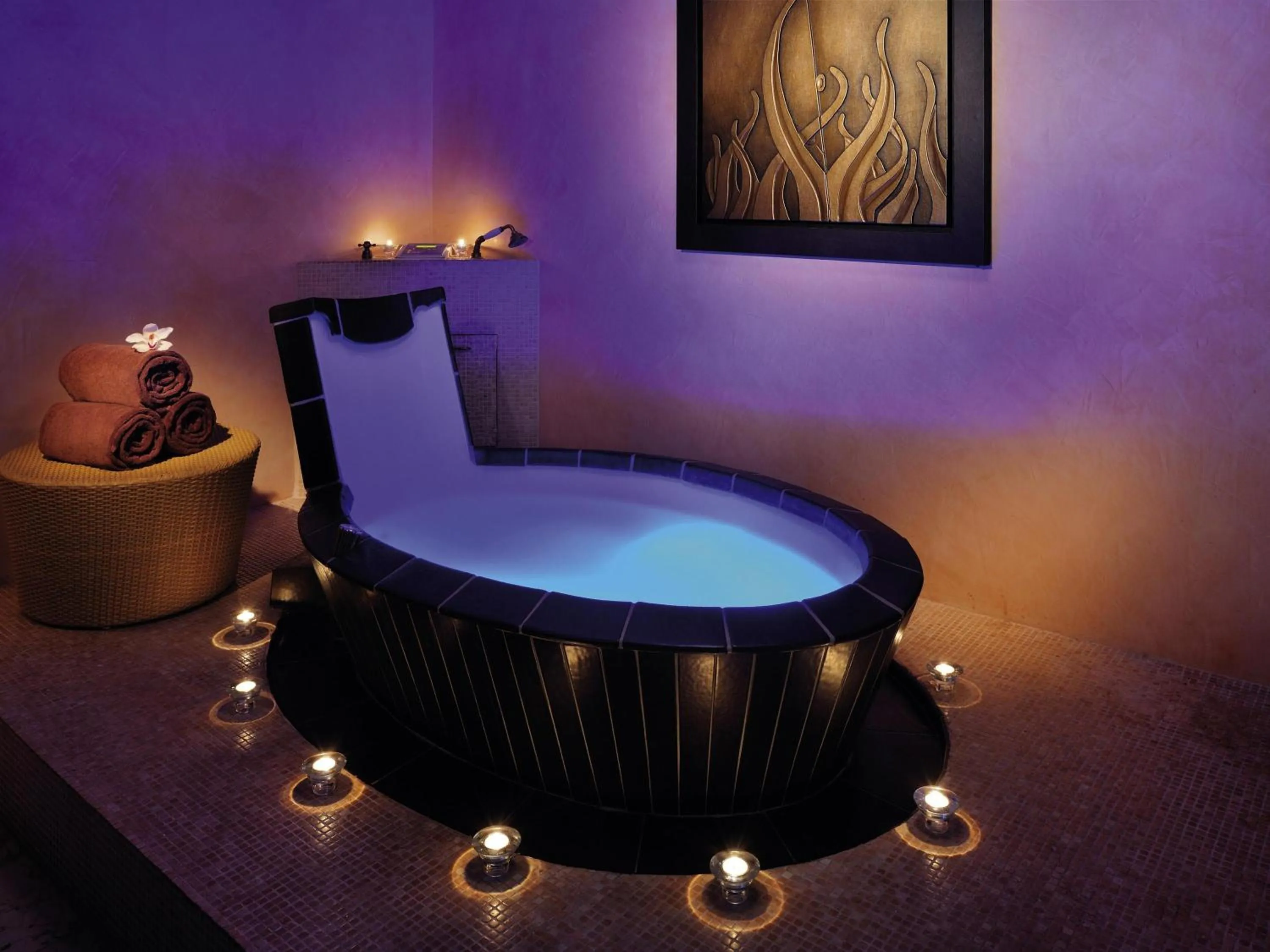 Spa and wellness centre/facilities in Mövenpick Hotel & Resort Al Bida'a