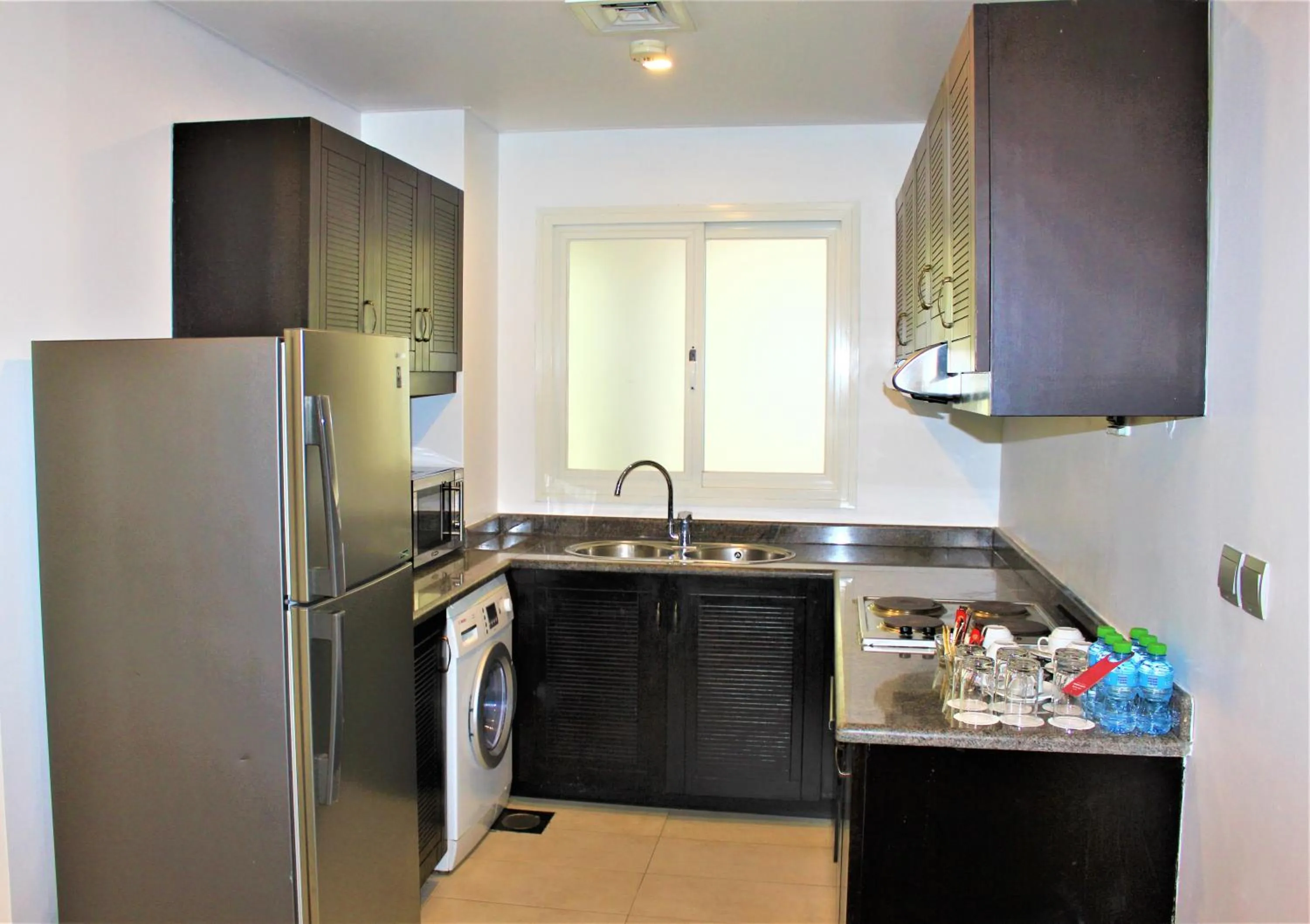 Coffee/tea facilities in Mövenpick Hotel & Resort Al Bida'a