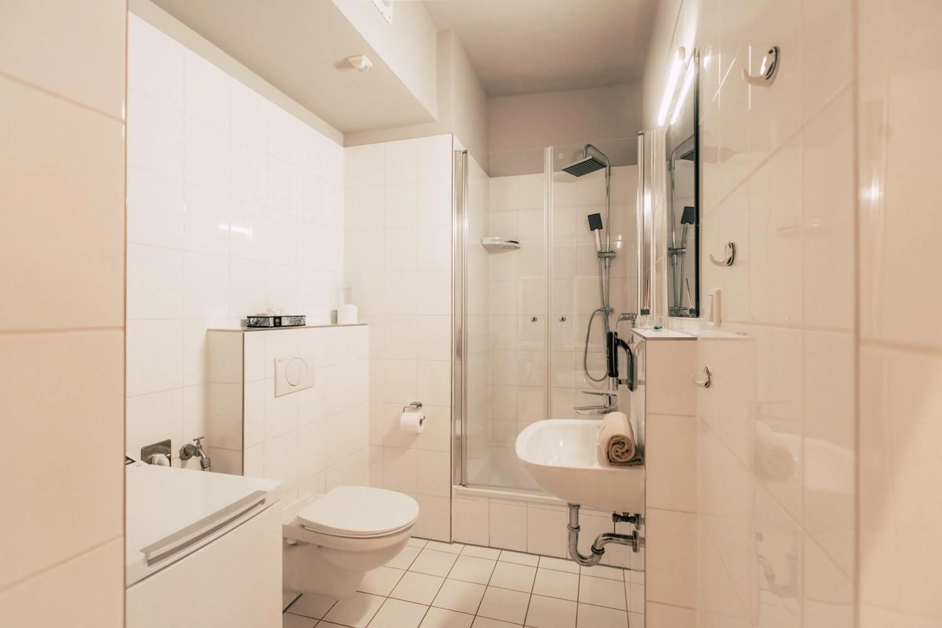 Shower in Luga Homes - Nikolaikirche