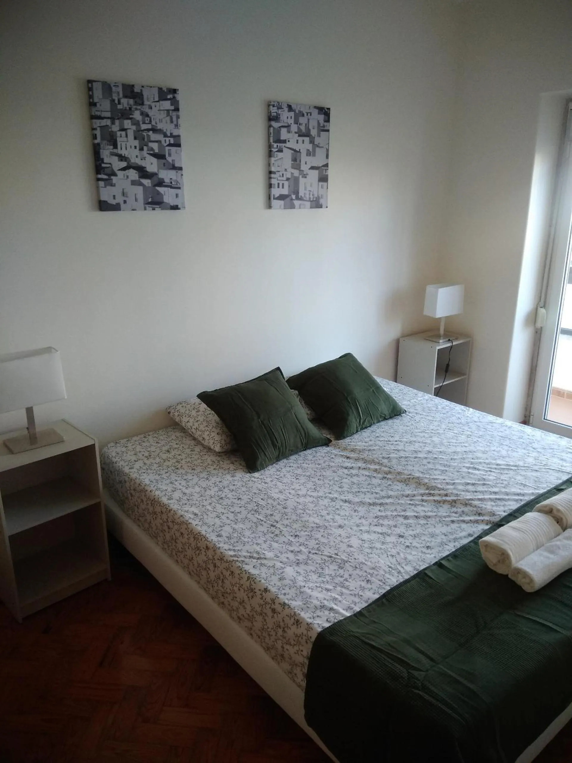 Bed in Oriente DNA Studios V