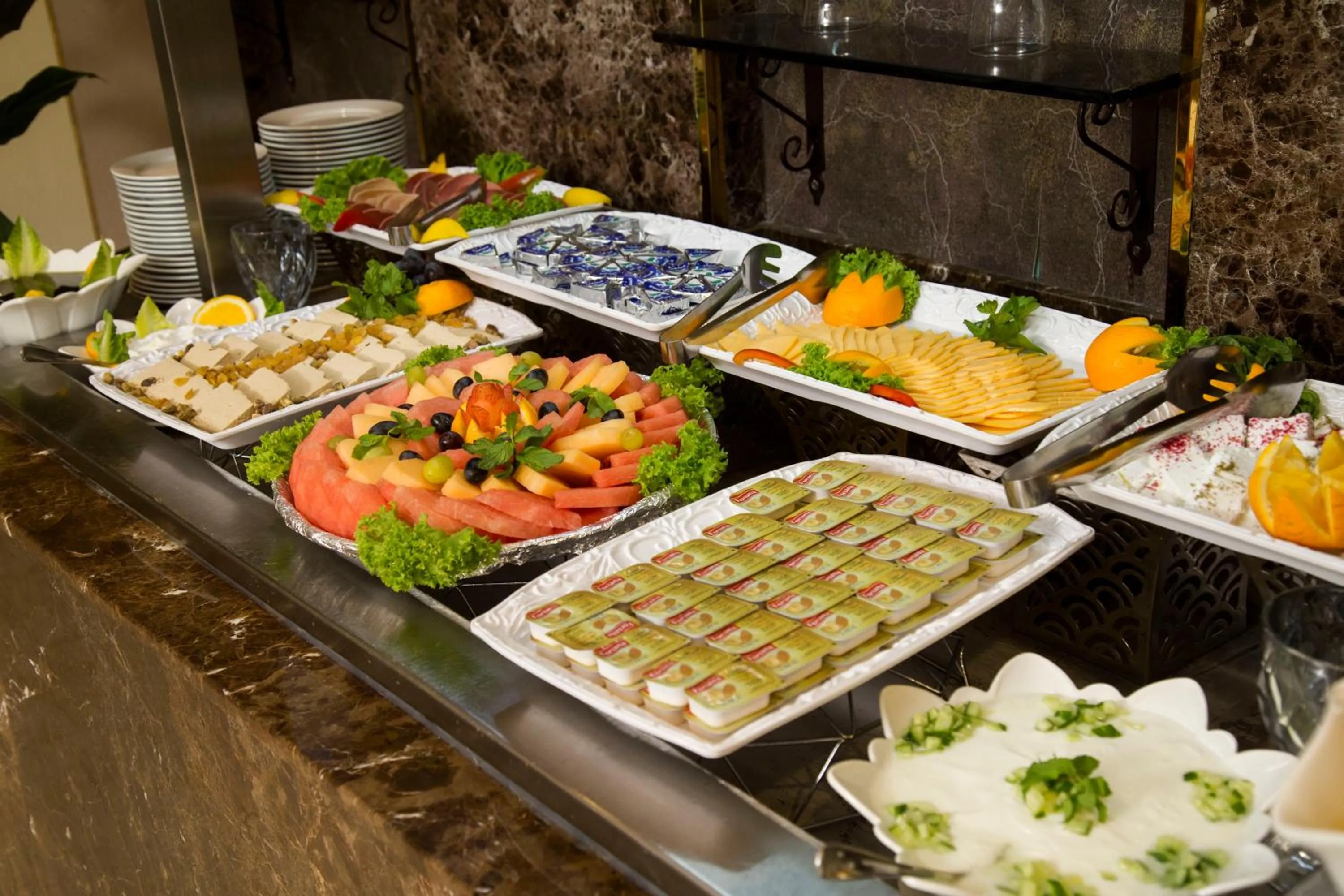 Food and drinks in Faraj Almadina Hotel