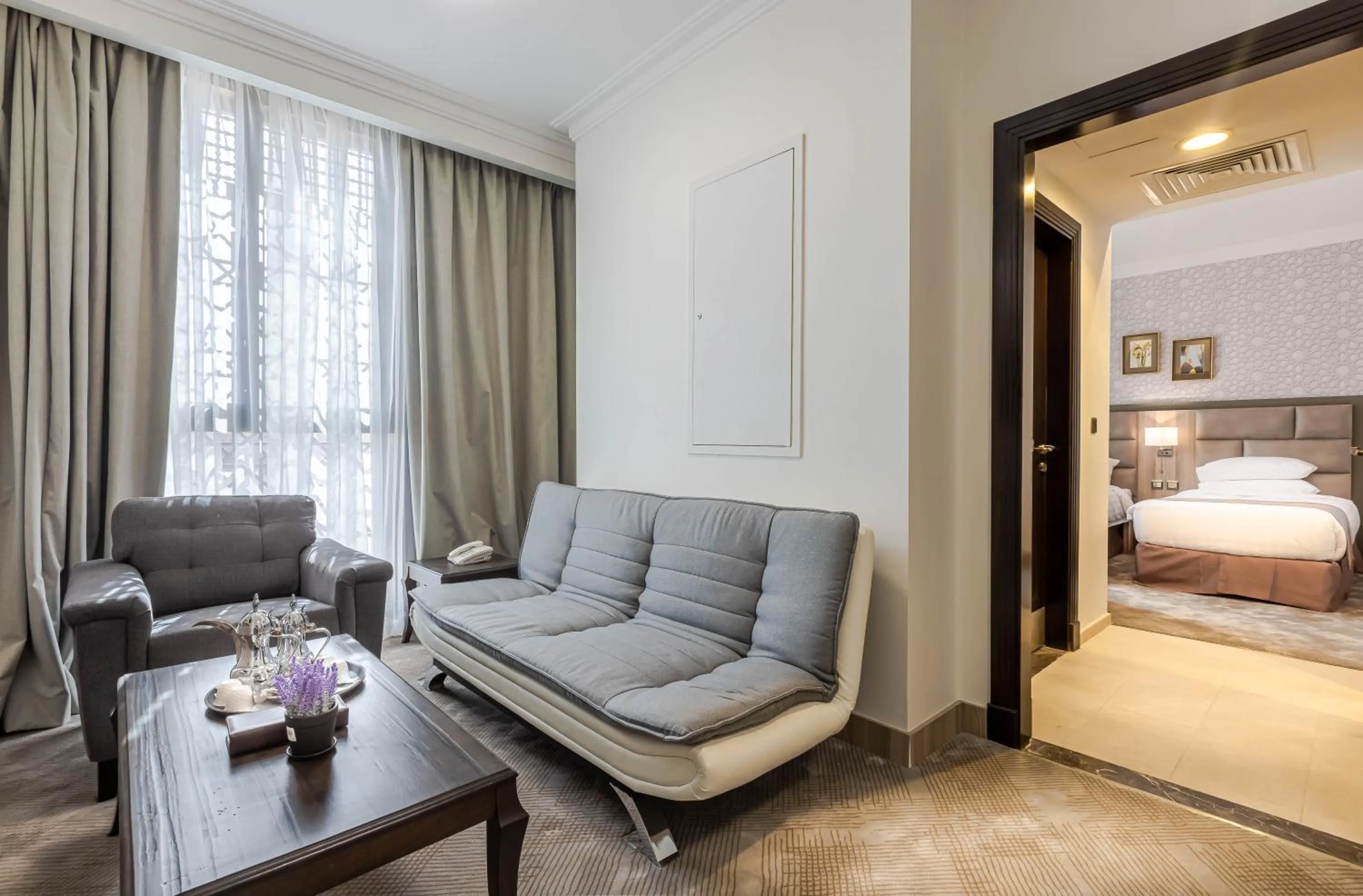 Living room, Bed in Faraj Almadina Hotel