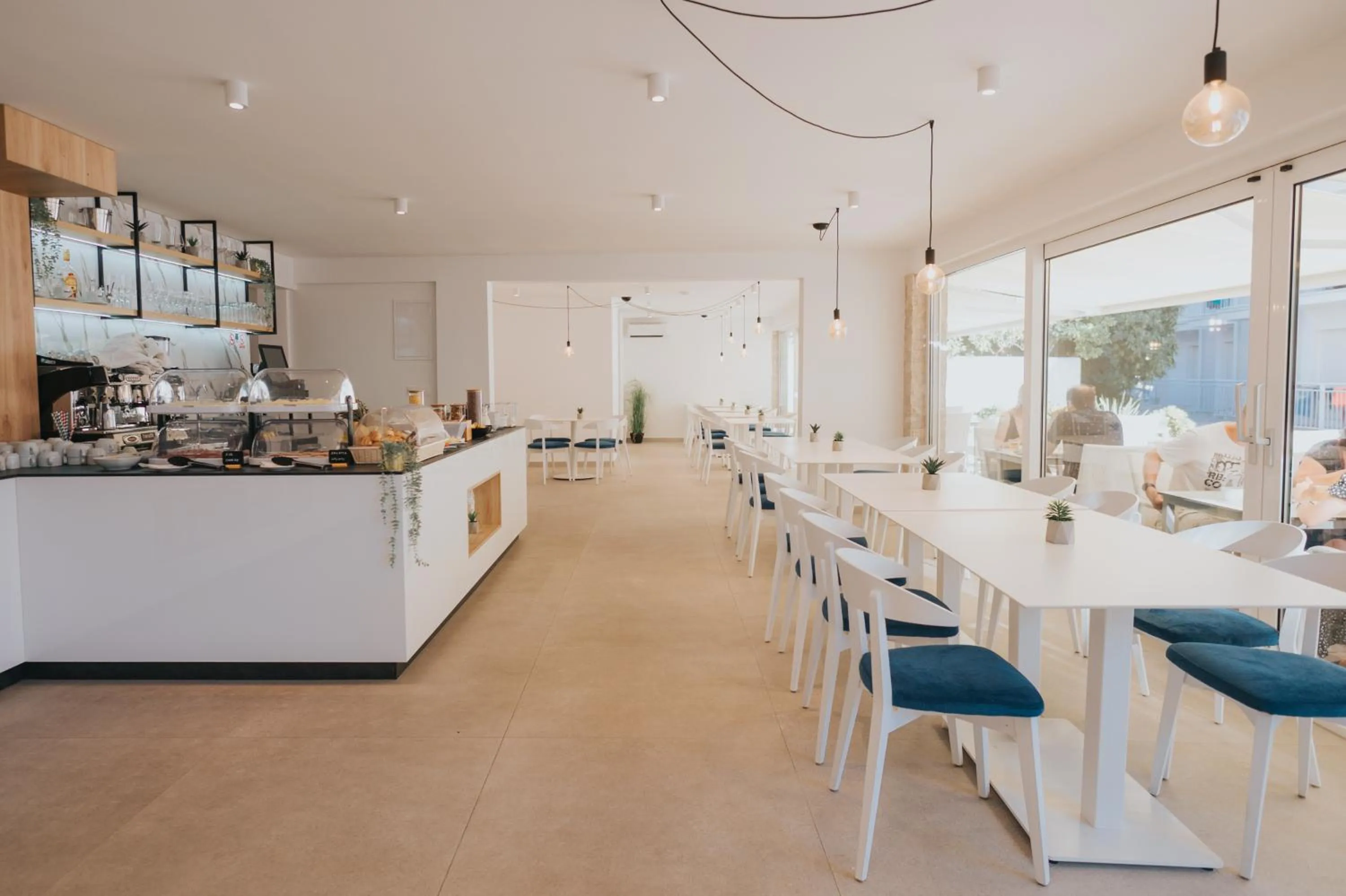 Restaurant/places to eat in Malo More Resort