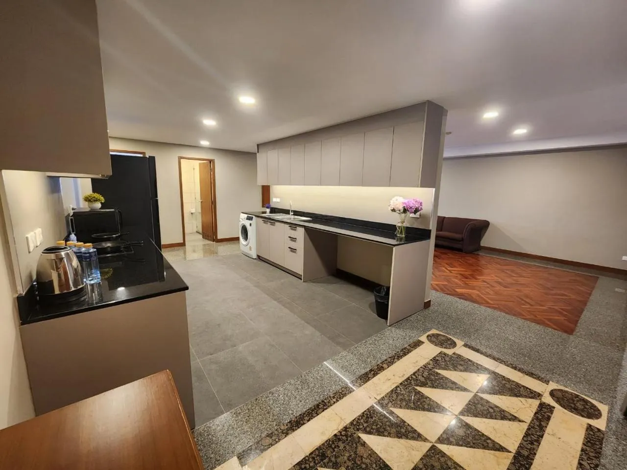 United Tower Thonglor by Aspira