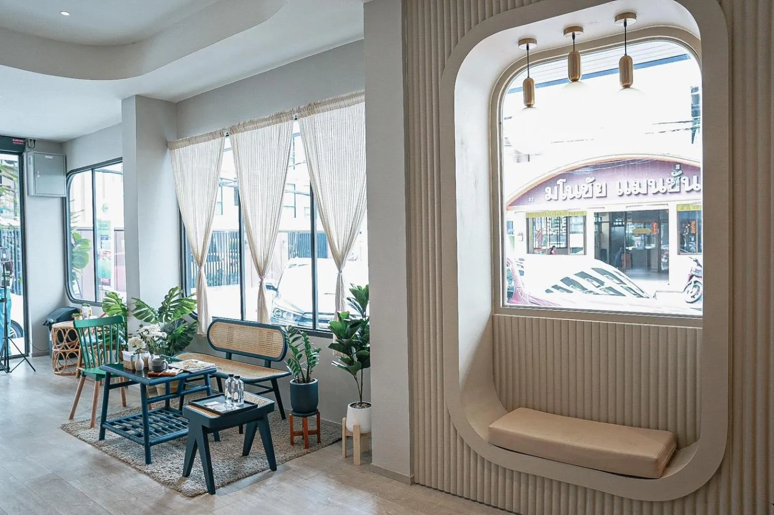 Lobby or reception in HOMITEL Bangkok