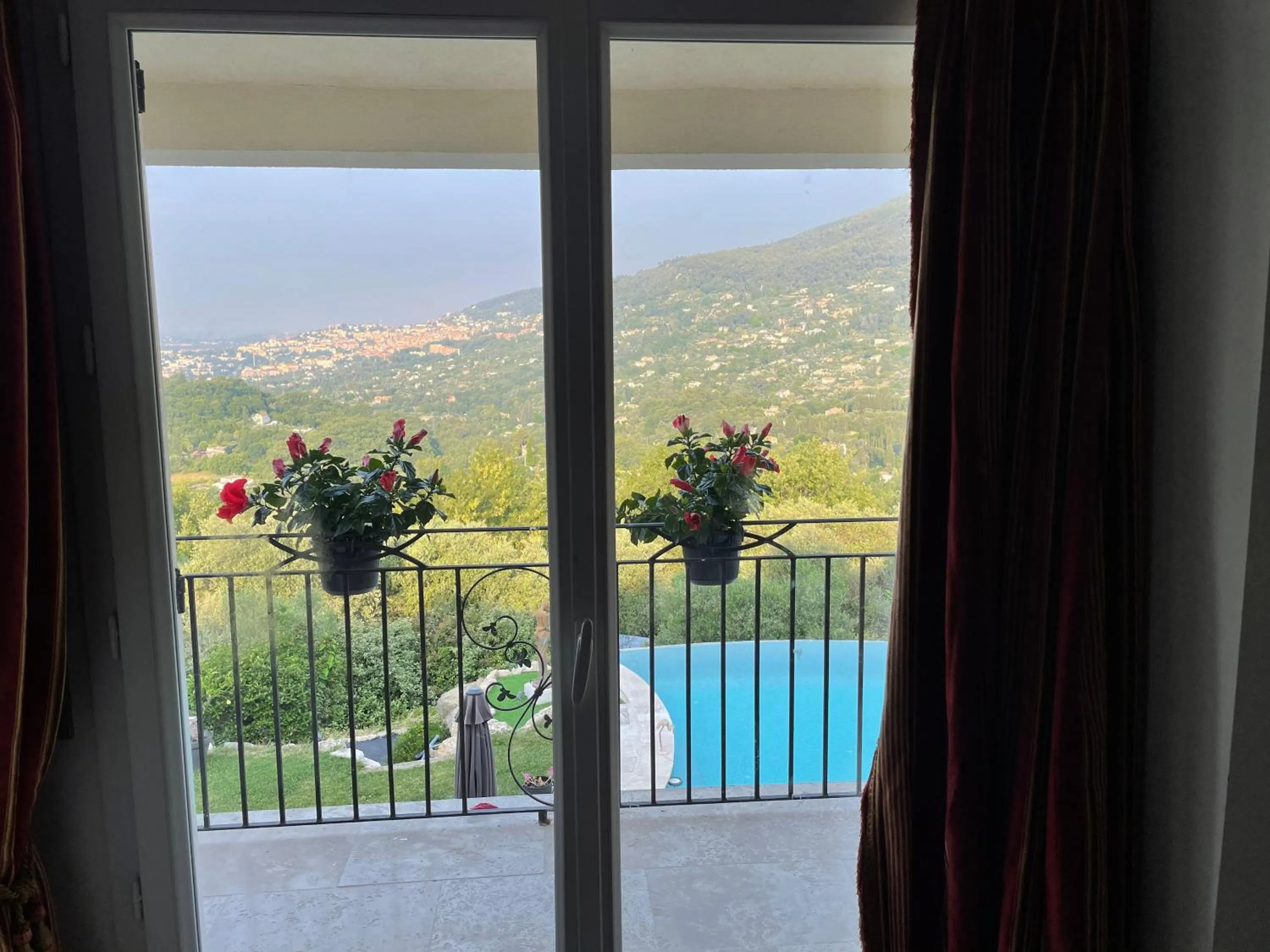Balcony/Terrace in Le Clos des Senteurs de Chateauneuf de Grasse