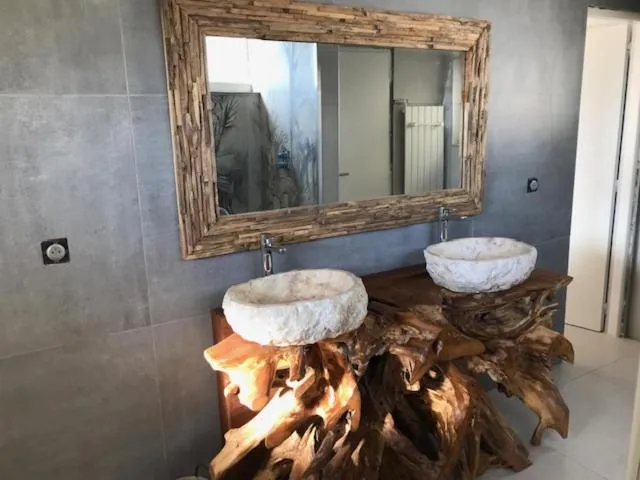 Bathroom in Le Clos des Senteurs de Chateauneuf de Grasse