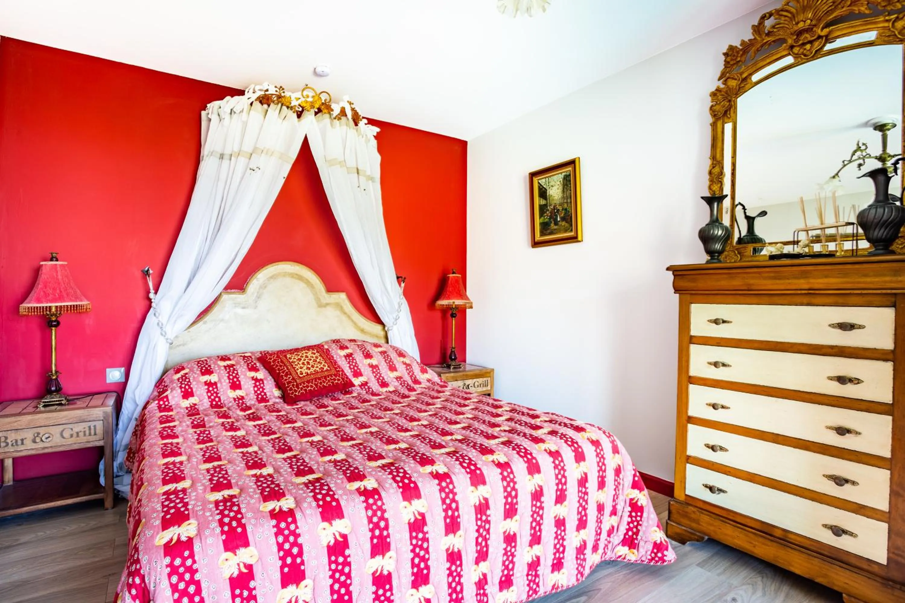 Bed in Le Clos des Senteurs de Chateauneuf de Grasse