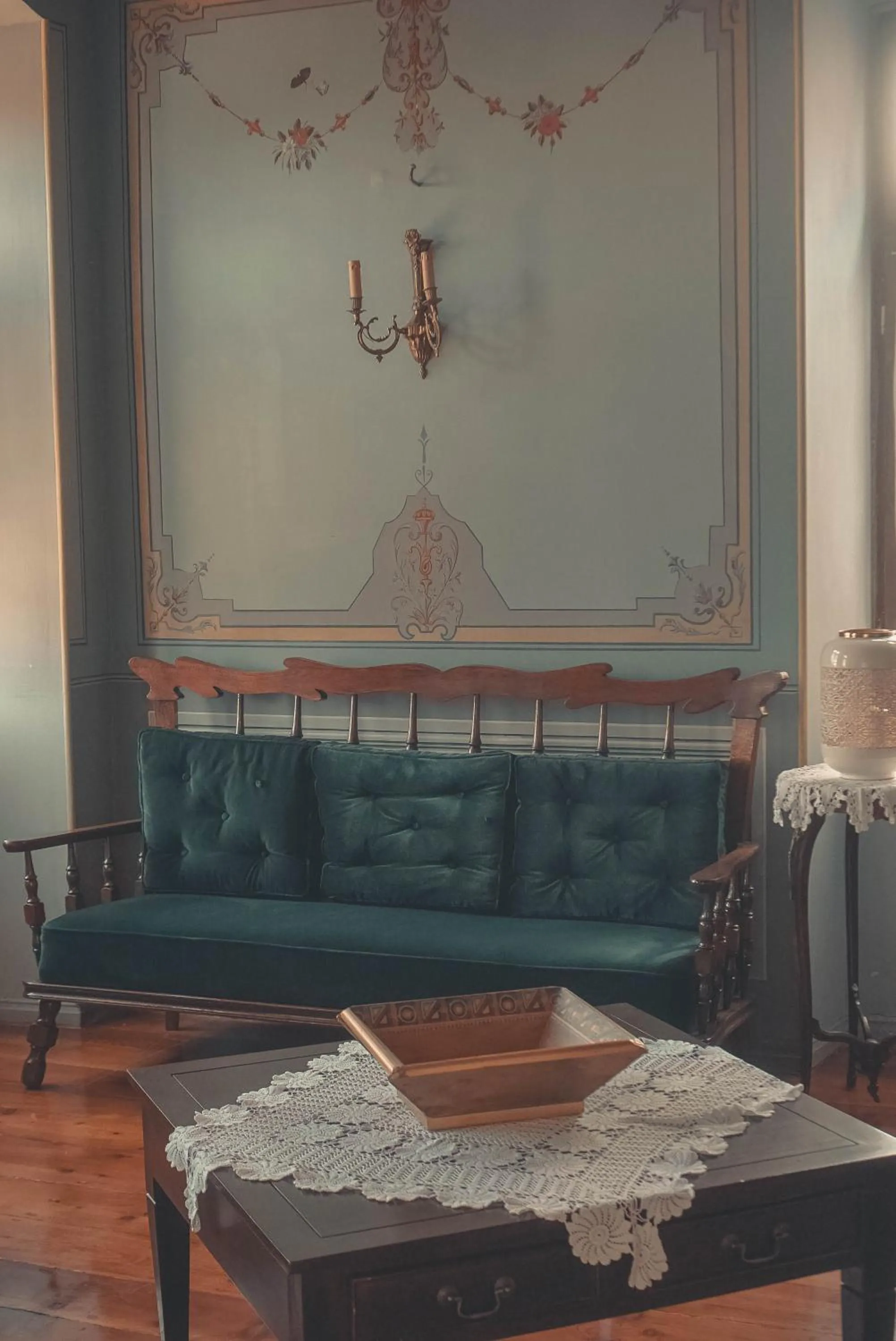 Living room in Aeginitikon Arhontikon Stylish Boutique Hotel