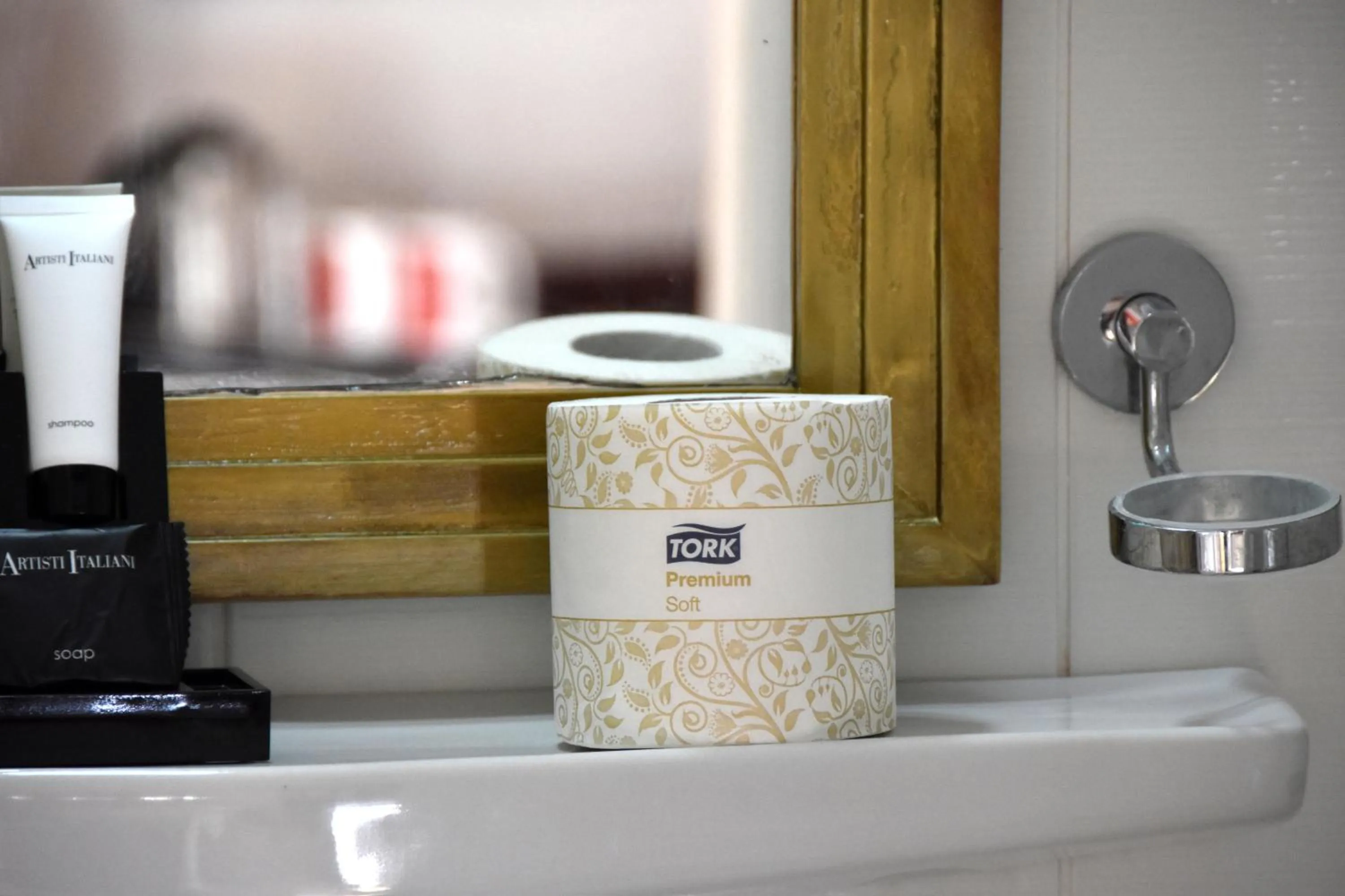 Bathroom in Aeginitikon Arhontikon Stylish Boutique Hotel