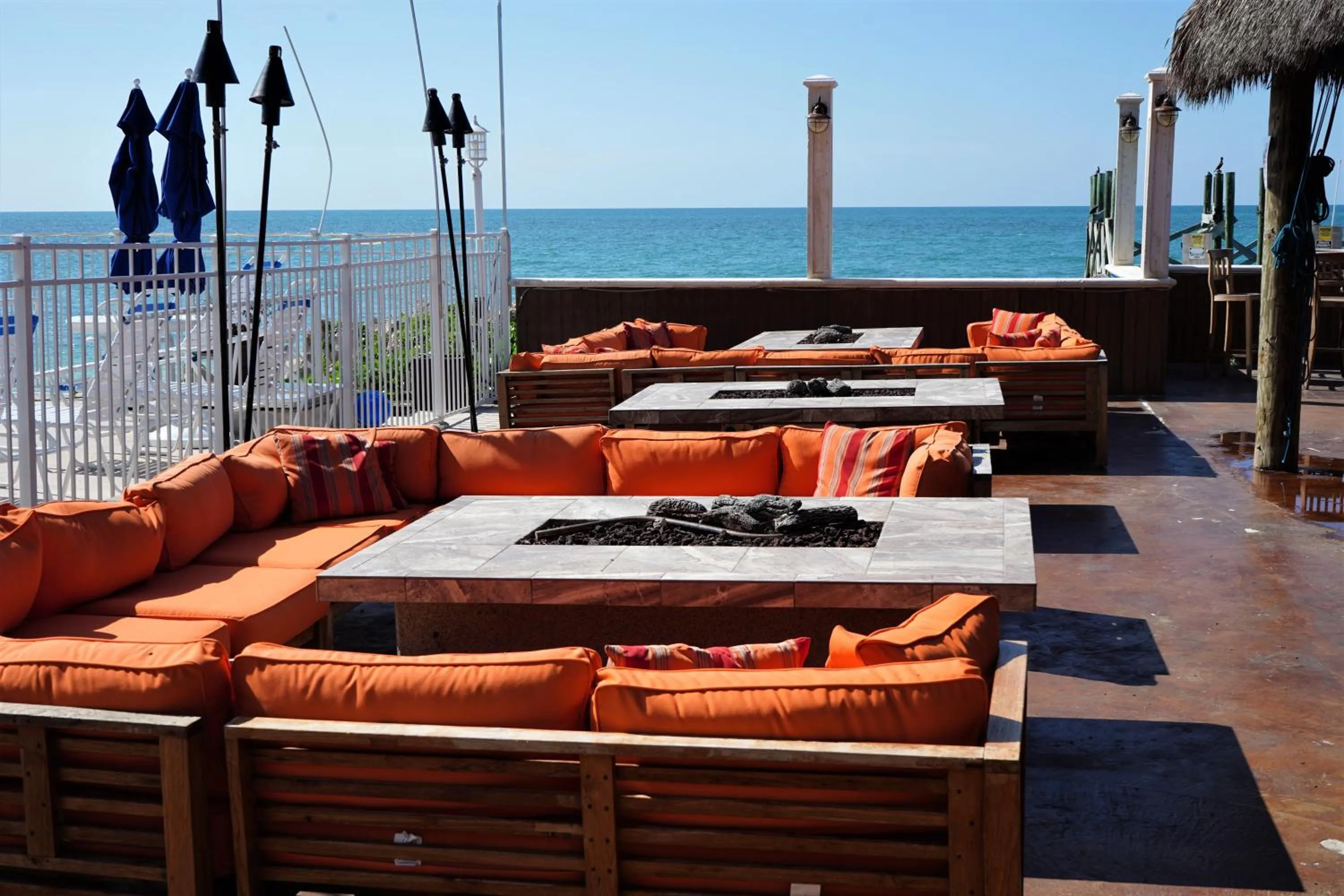 Restaurant/places to eat in Glunz Ocean Beach Hotel and Resort