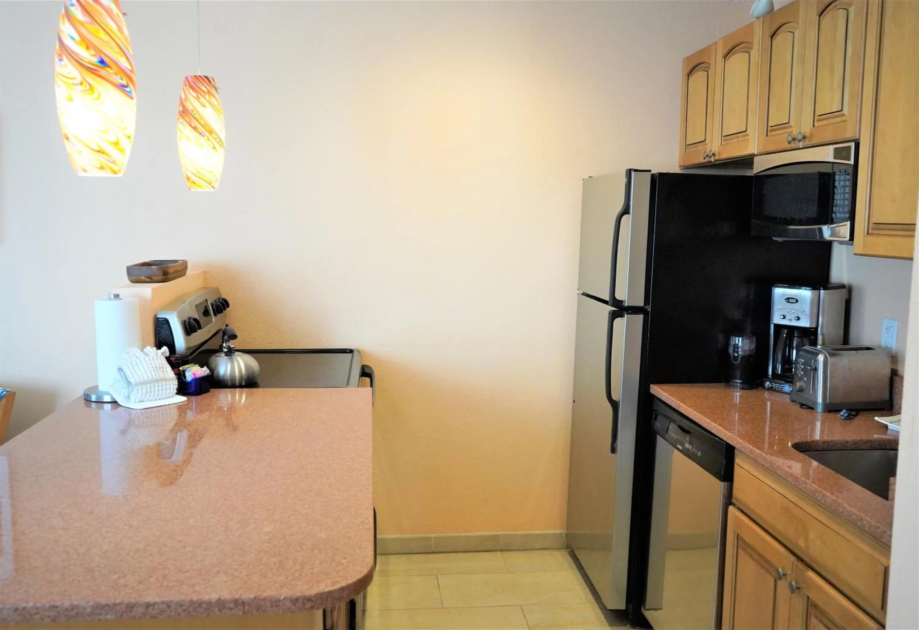 Kitchen or kitchenette in Glunz Ocean Beach Hotel and Resort