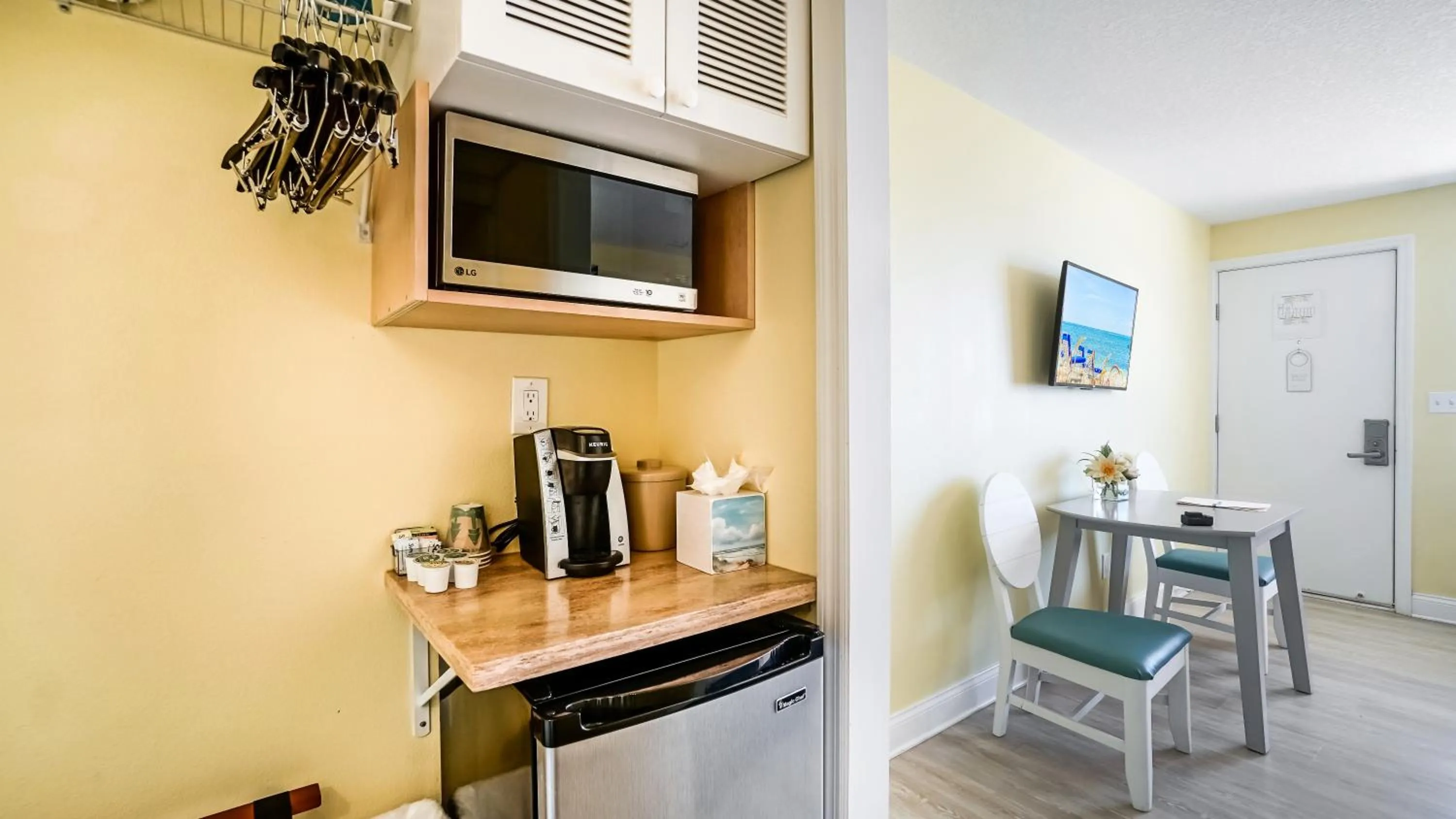 minibar in Glunz Ocean Beach Hotel and Resort