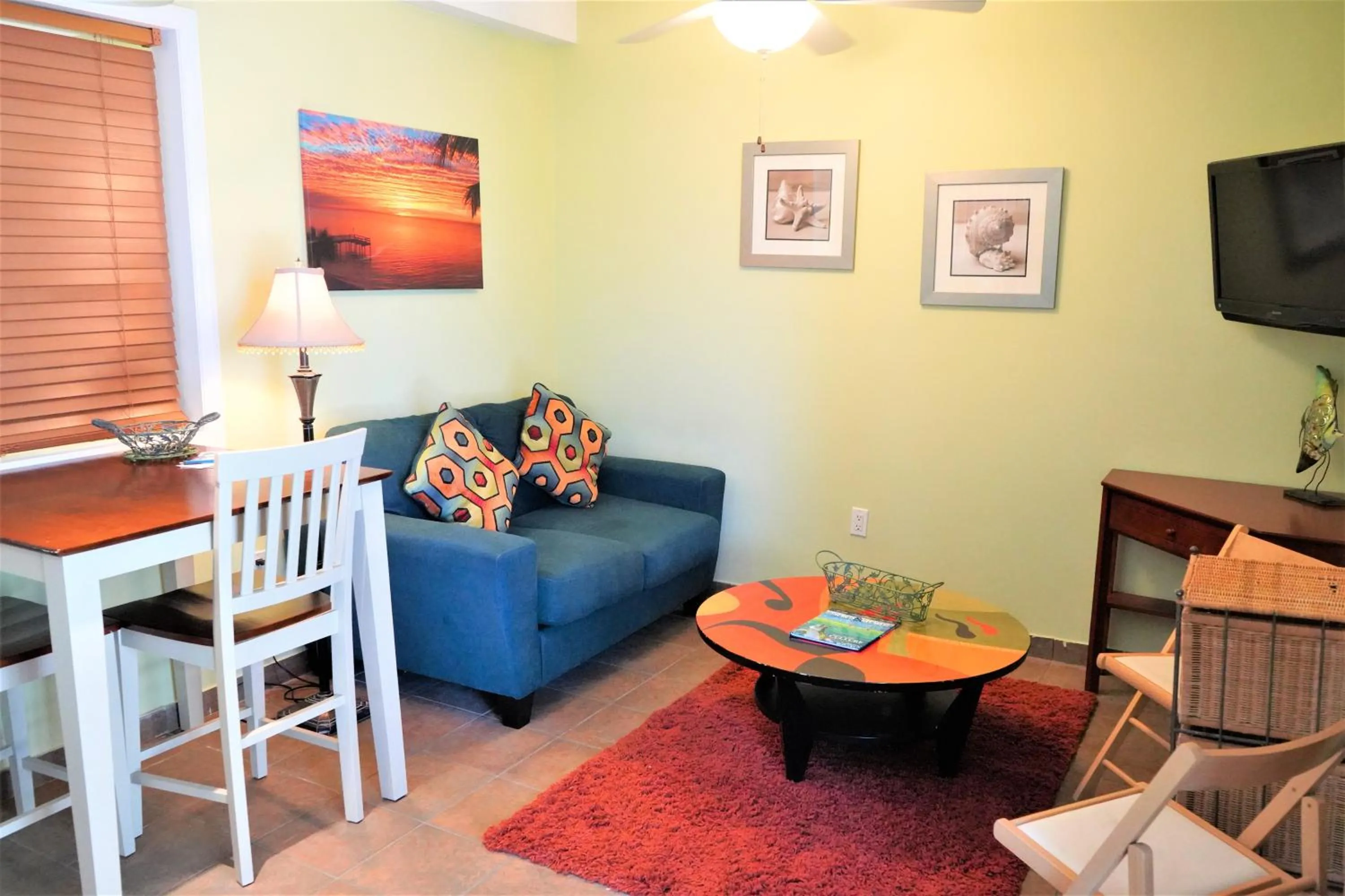 Living room in Glunz Ocean Beach Hotel and Resort