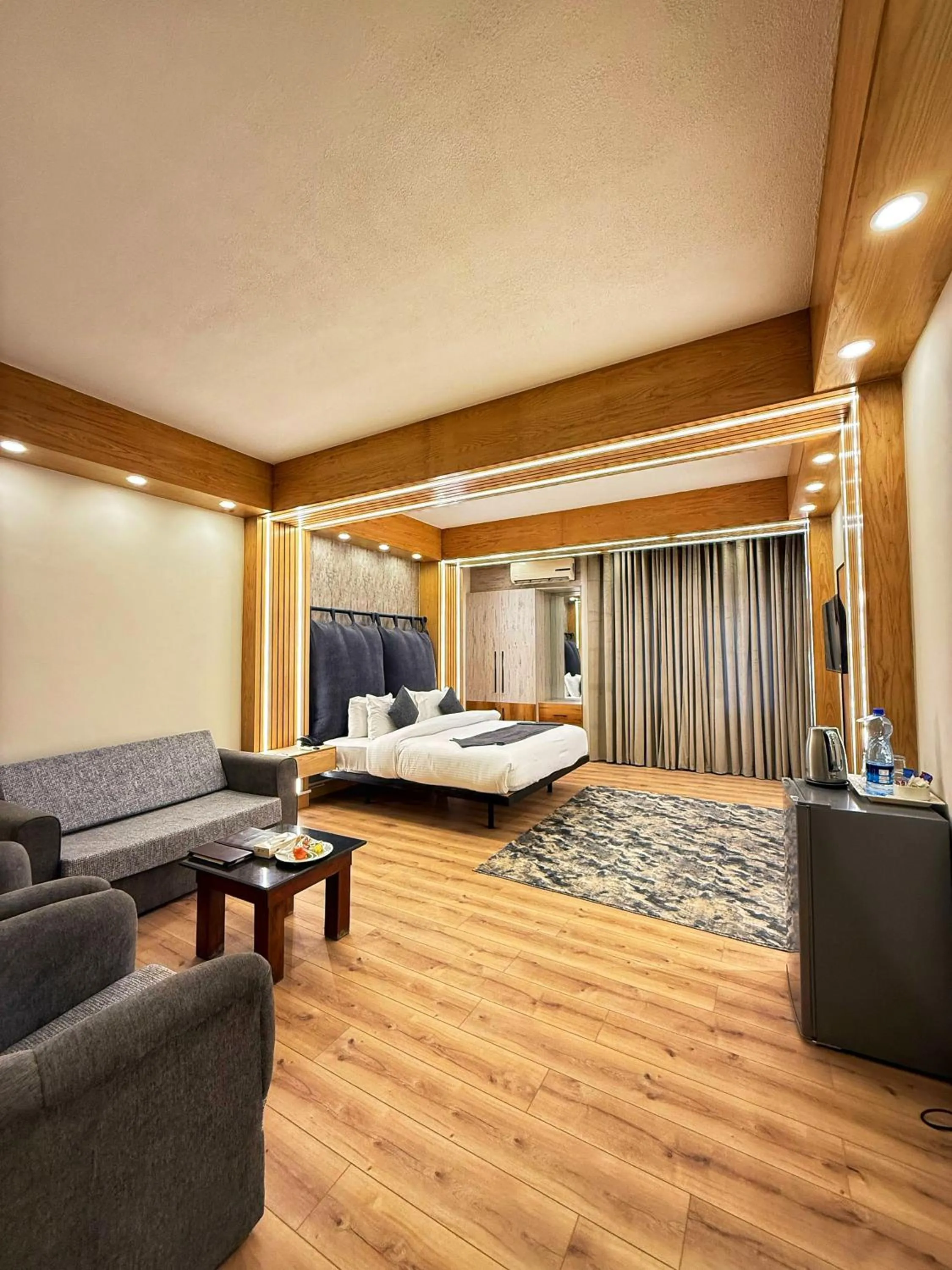 Bed in Grand Islamabad Hotel