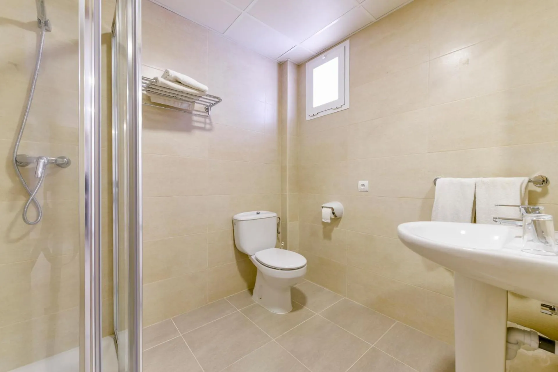 Bathroom in APARTAMENTOS DON JUAN