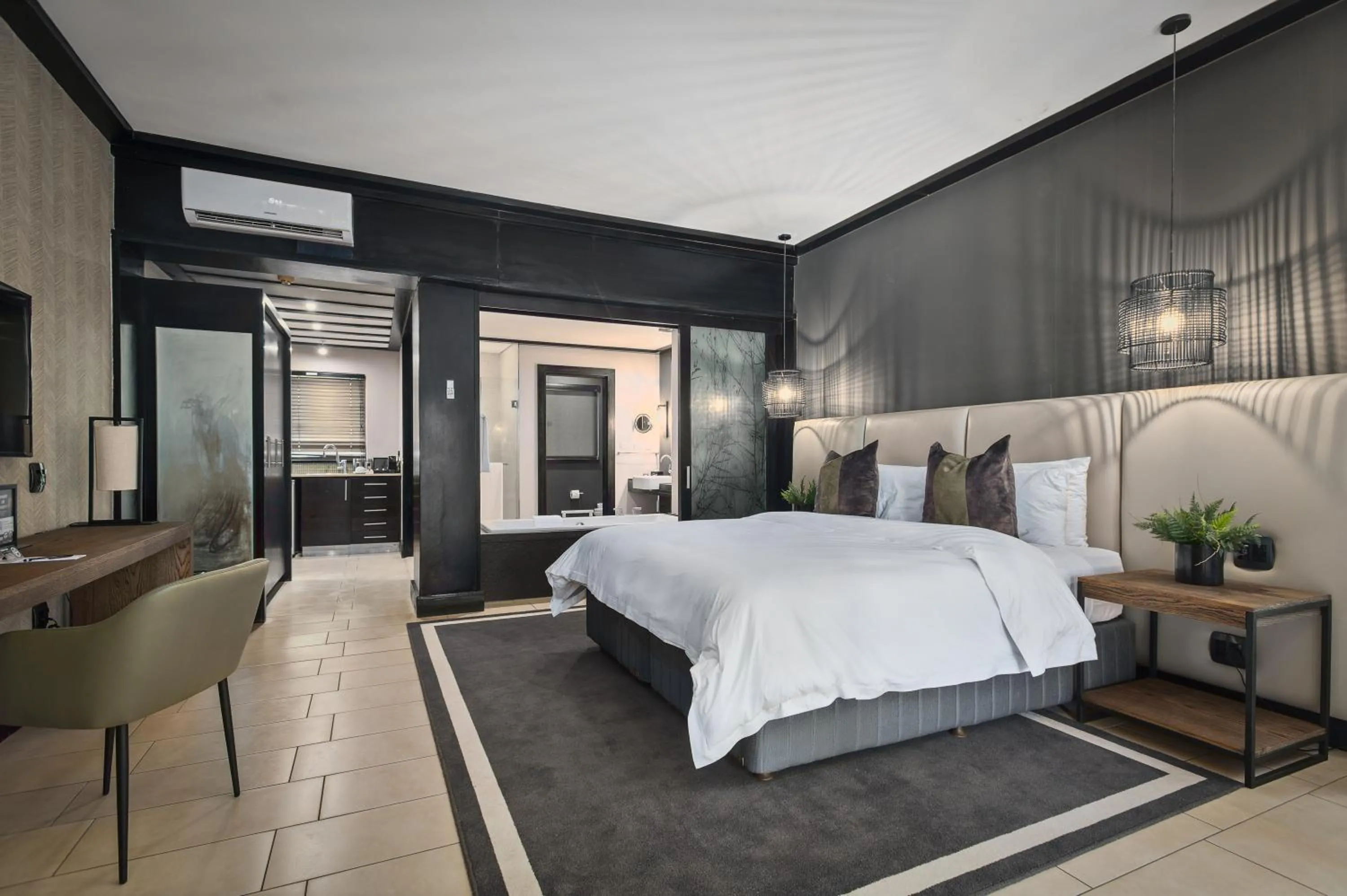 Photo of the whole room, Bed in The Capital Zimbali