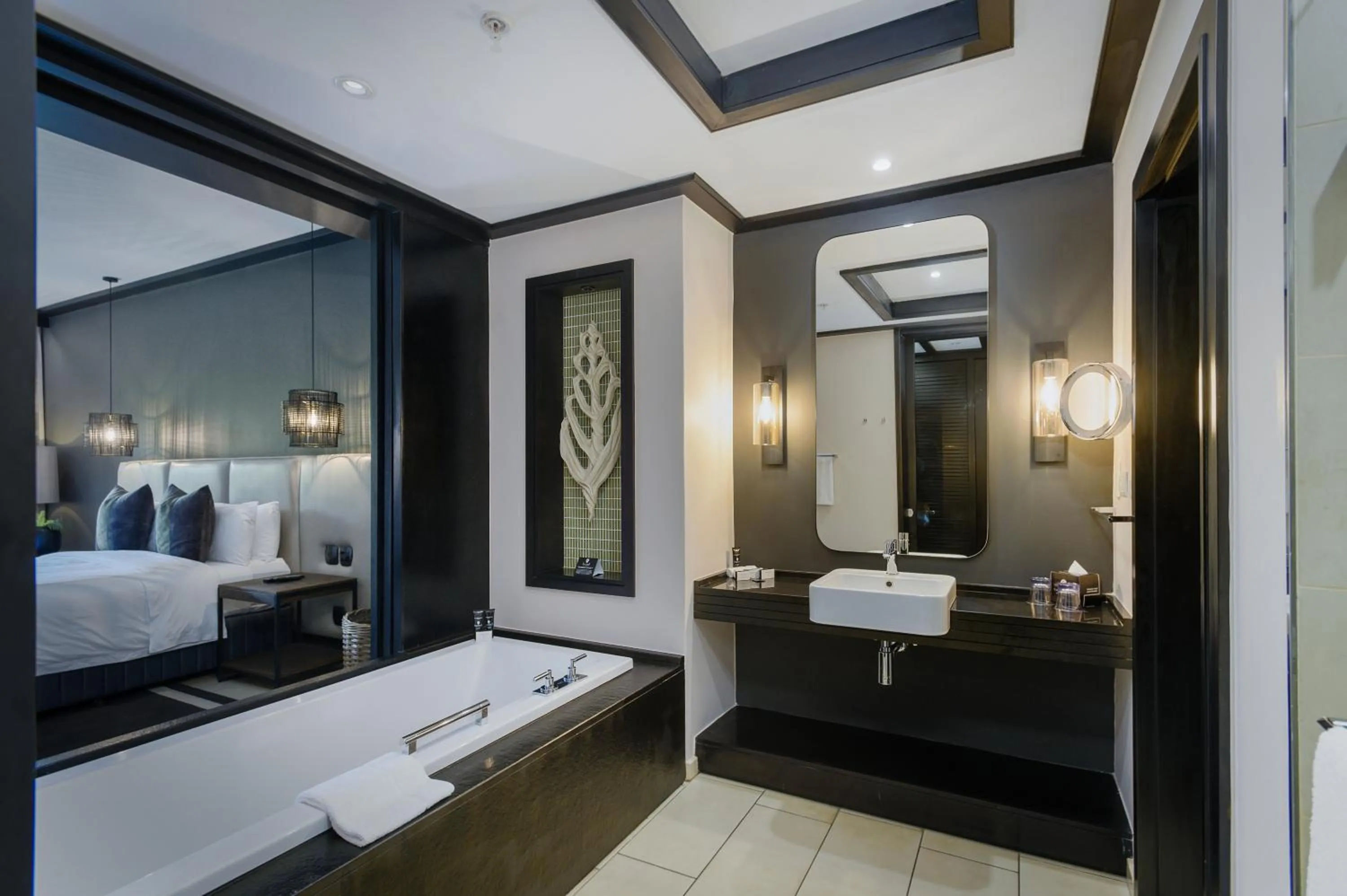 Bathroom, Bed in The Capital Zimbali