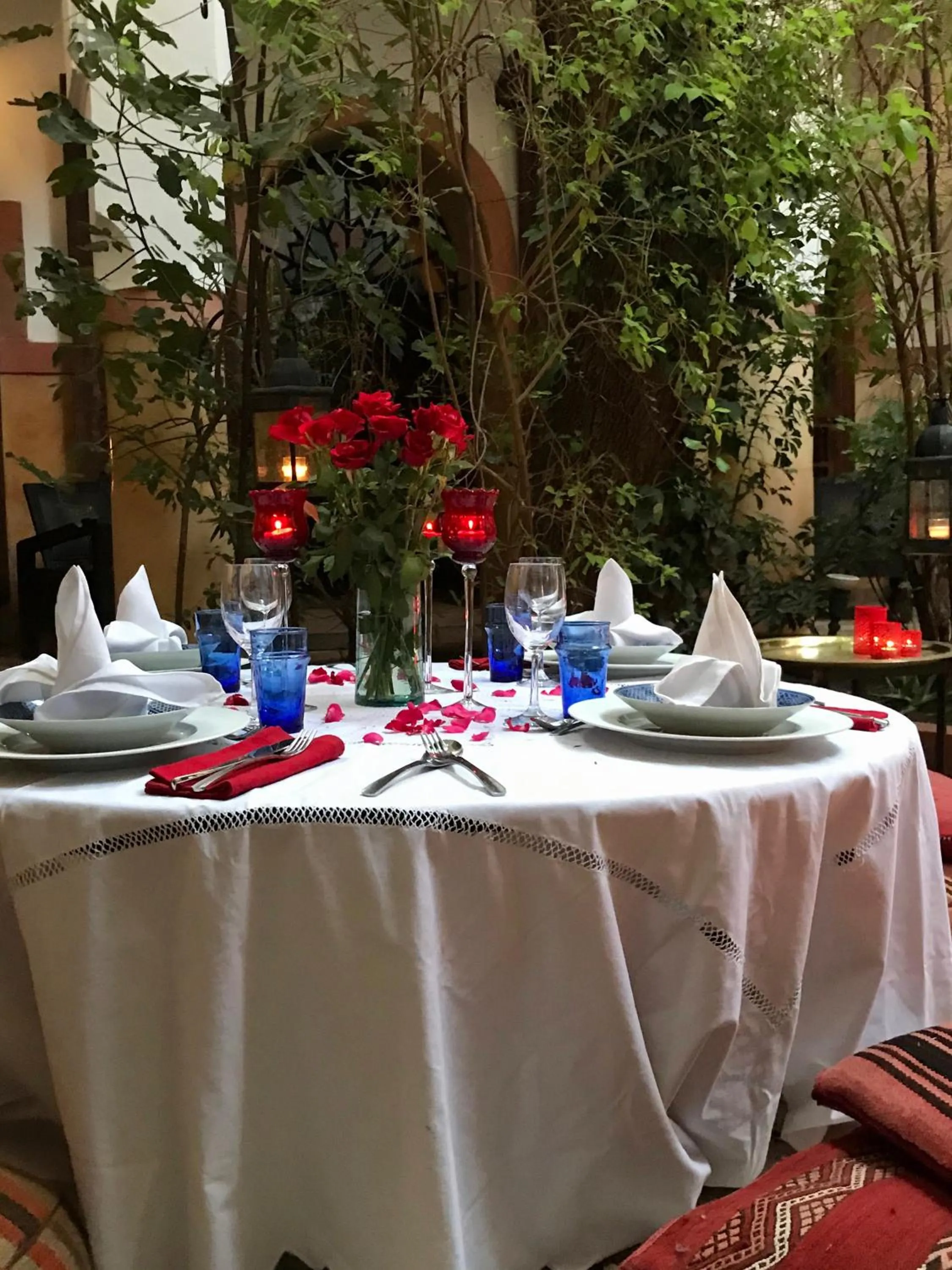 Restaurant/places to eat in DAR CHIBANIA