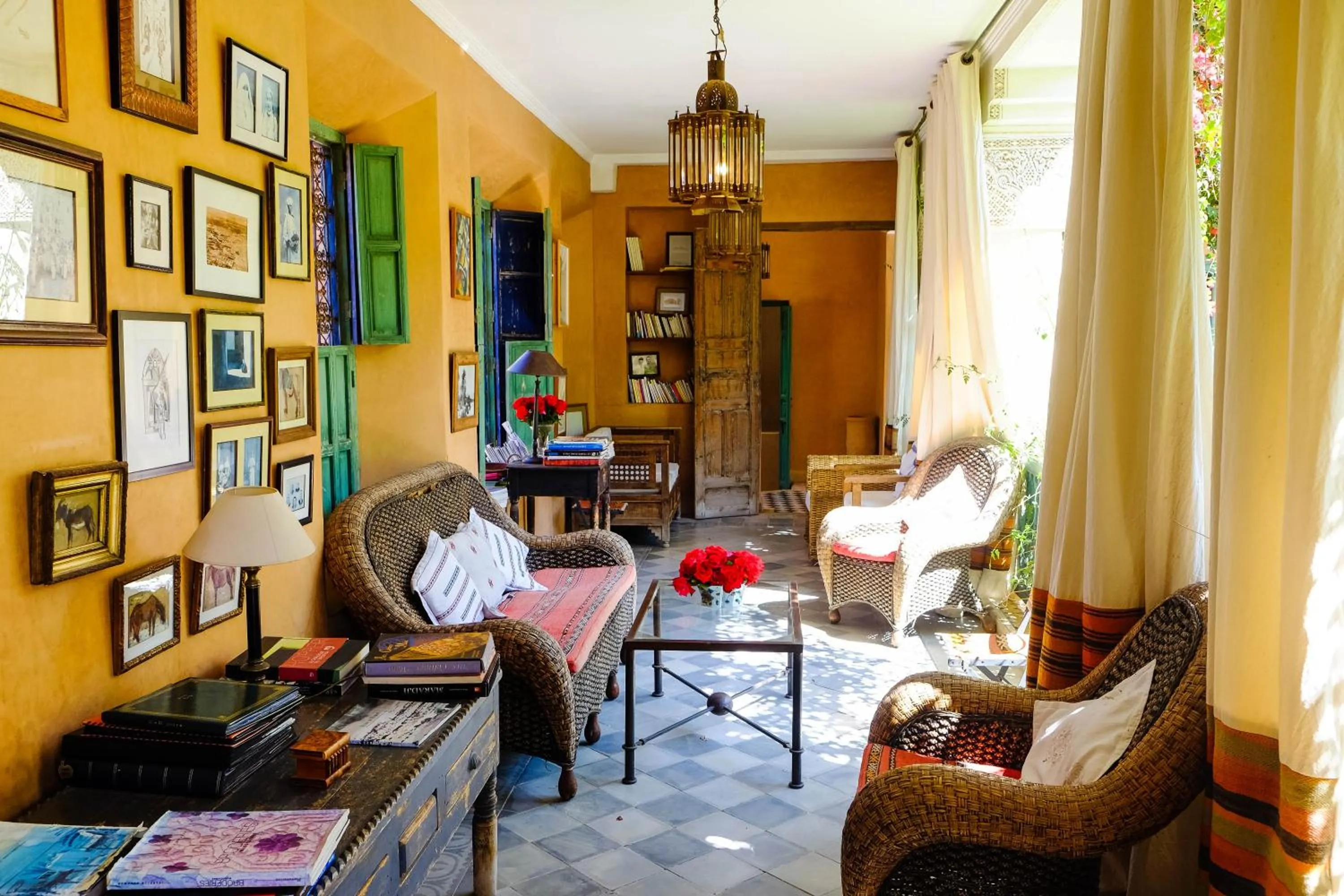 Library in DAR CHIBANIA