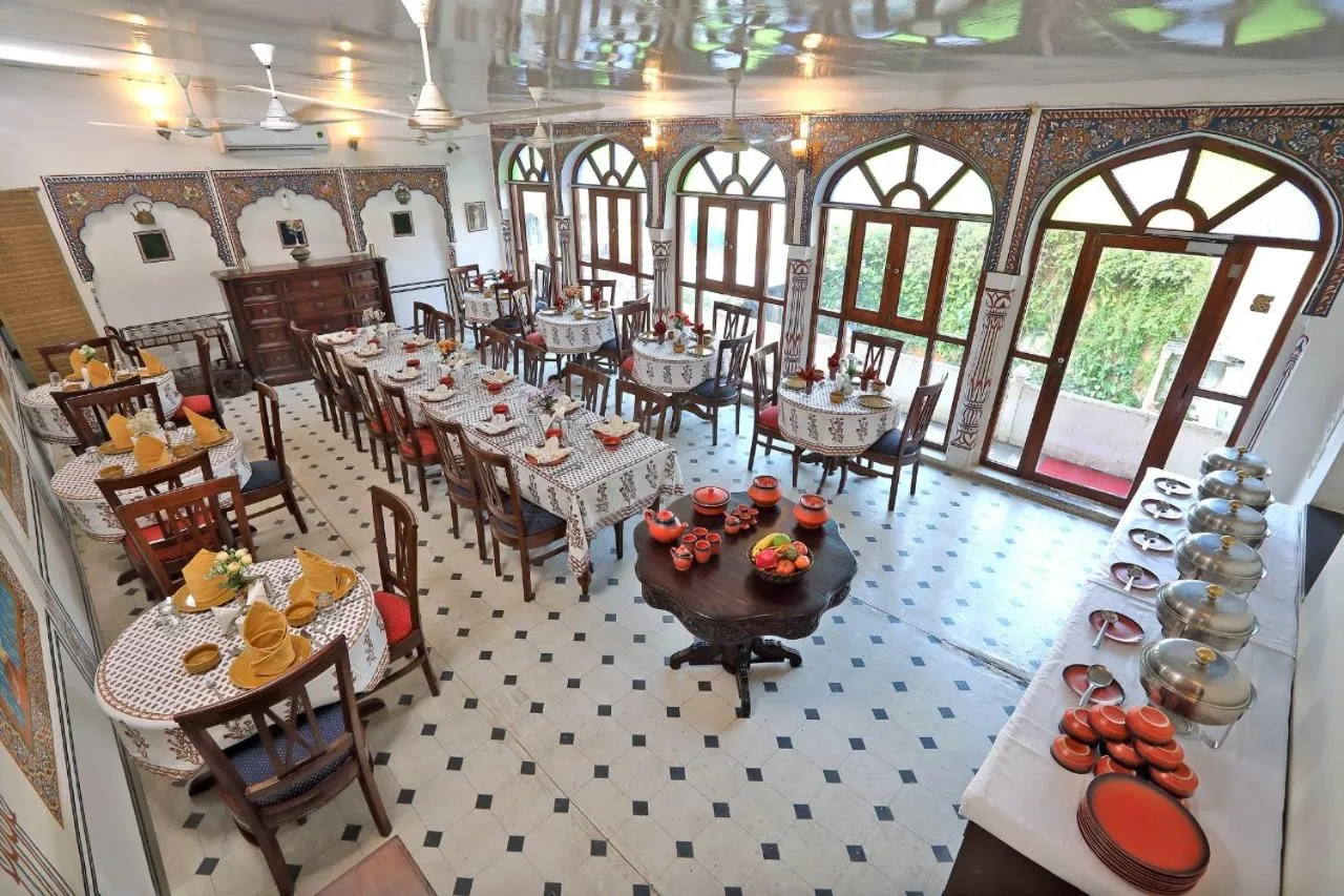 Restaurant/places to eat in Hotel Mandawa Haveli