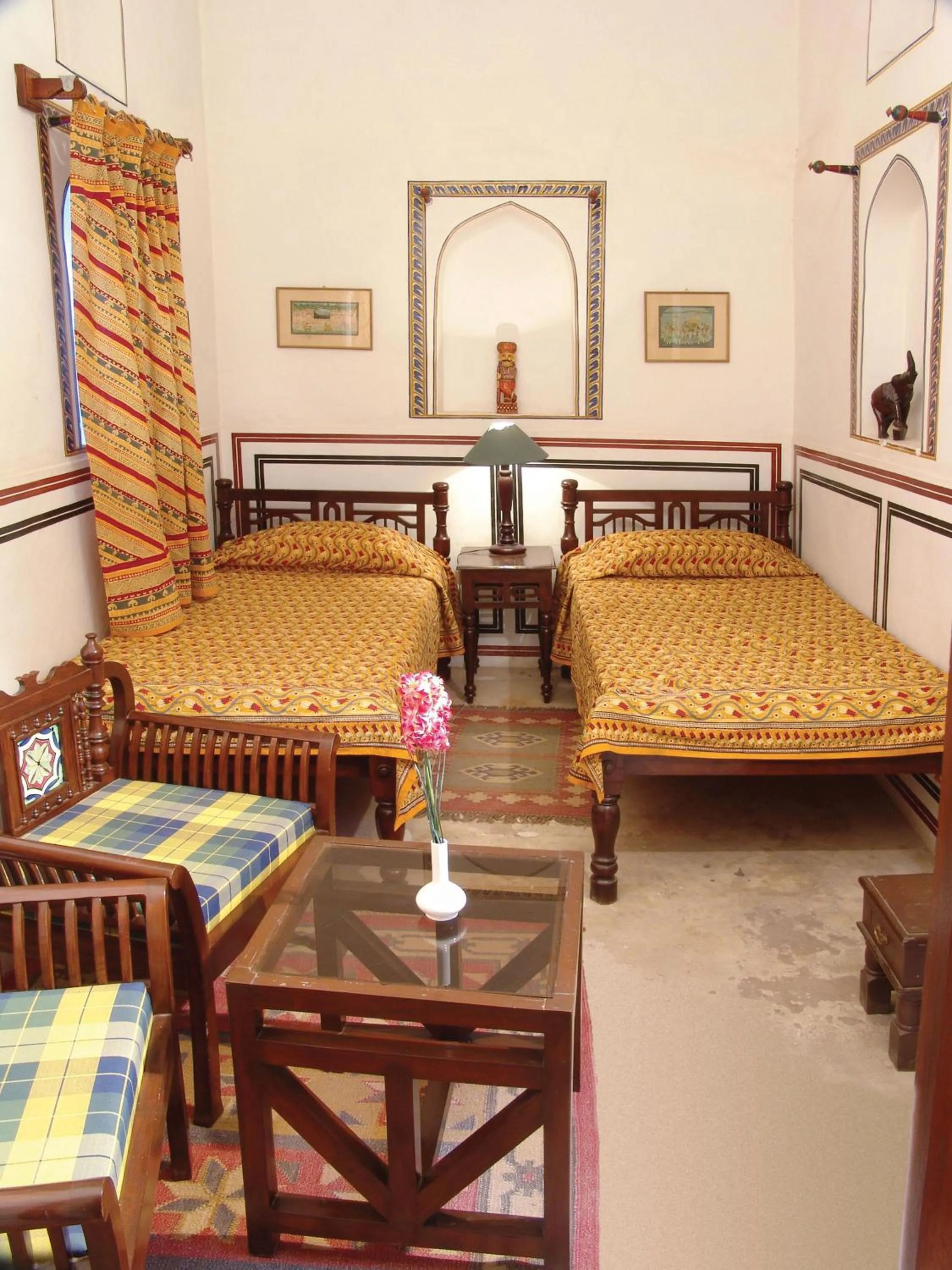 Photo of the whole room, Bed in Hotel Mandawa Haveli