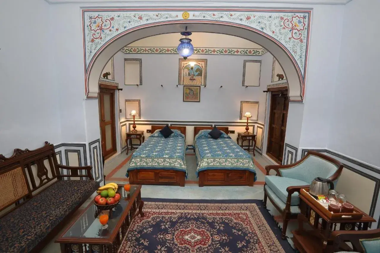 Deluxe Double Room in Hotel Mandawa Haveli Deluxe Double Room in Hotel Mandawa Haveli