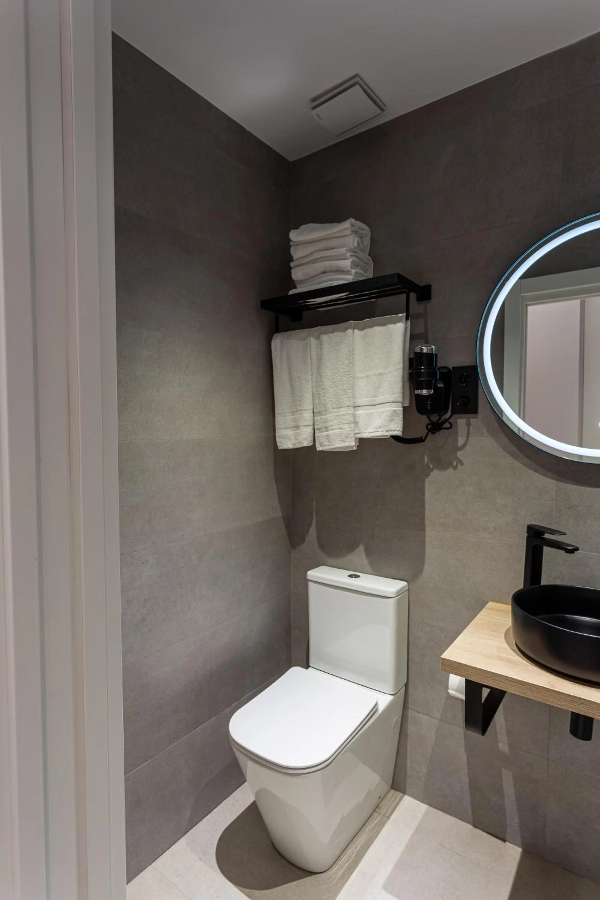 Bathroom in Casual Fuentes