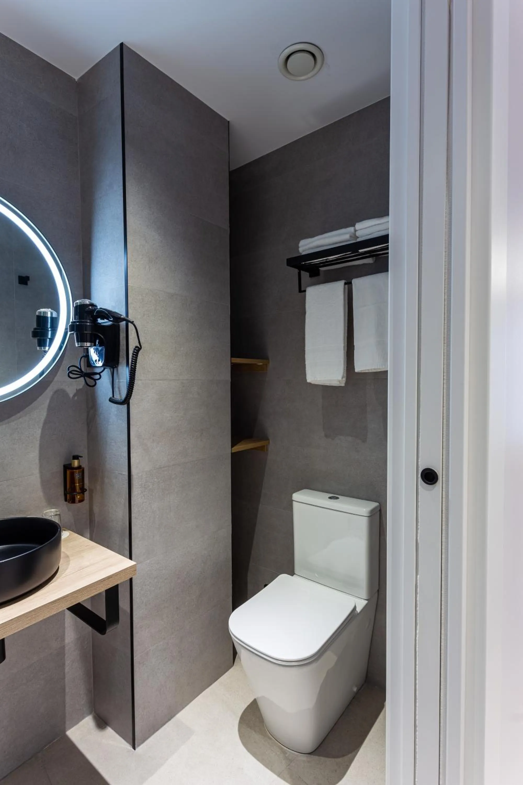 Bathroom in Casual Fuentes