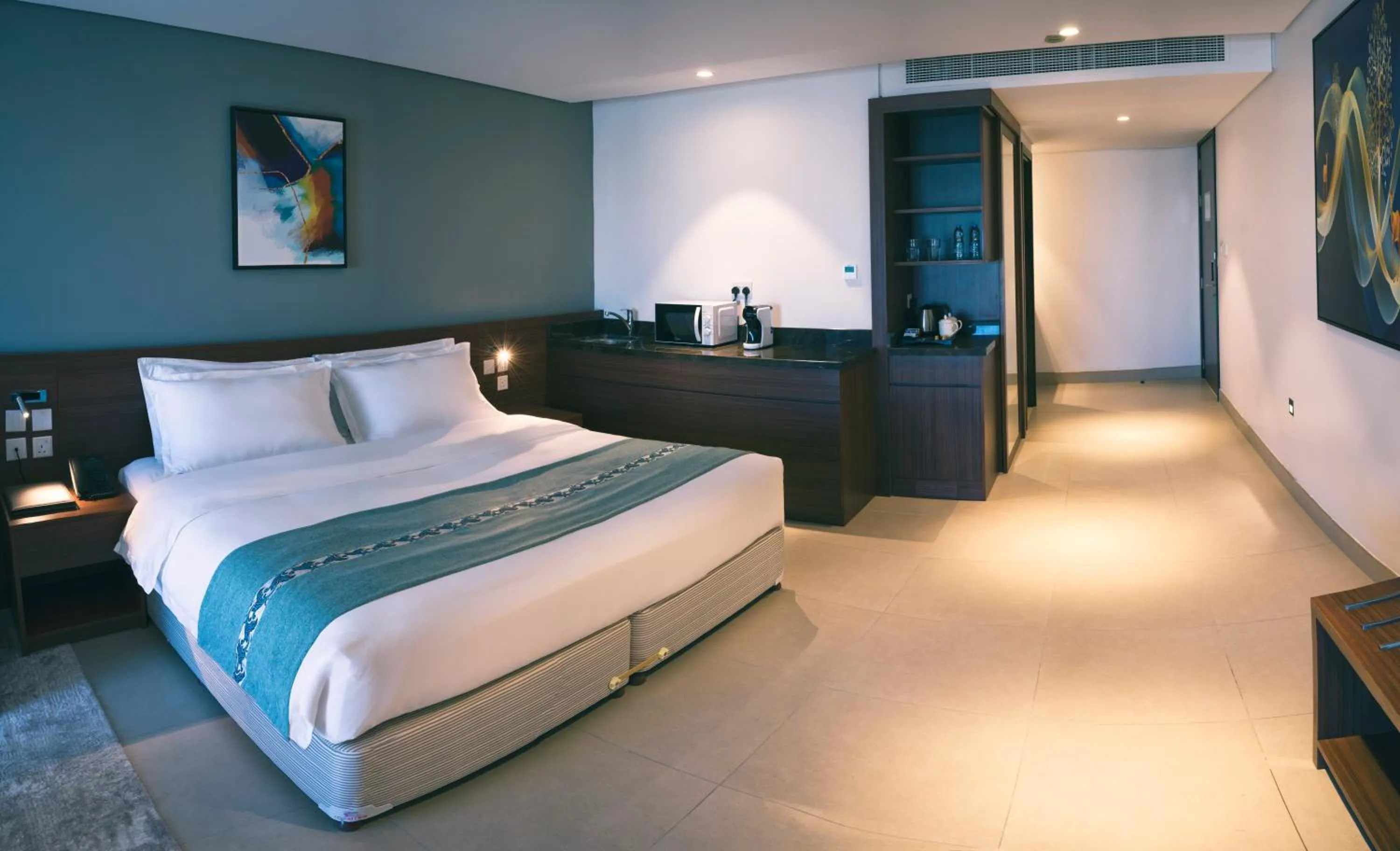 Coffee/tea facilities, Bed in Boulevard Hotel Oman