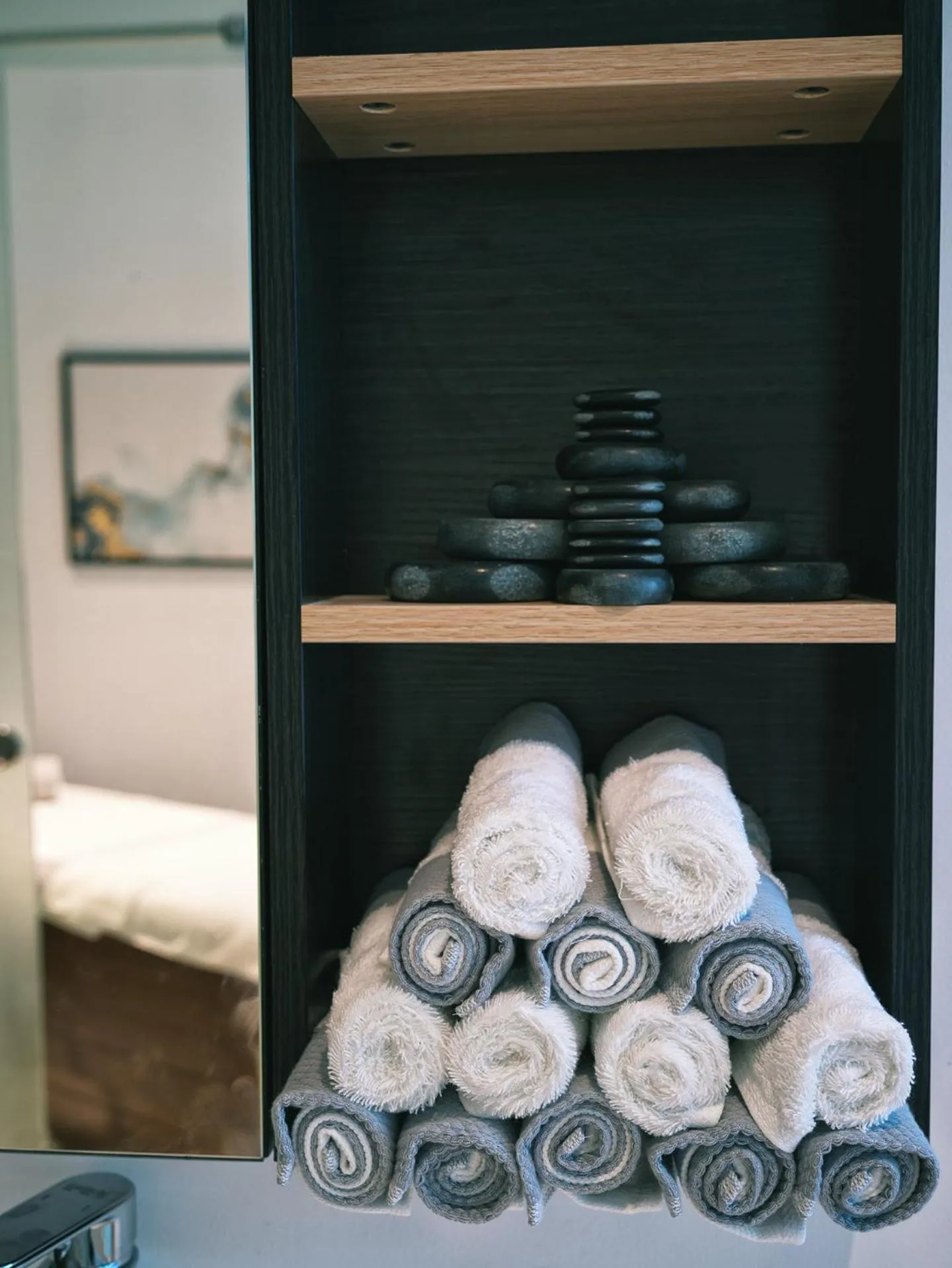 Spa and wellness centre/facilities, Bed in Boulevard Hotel Oman