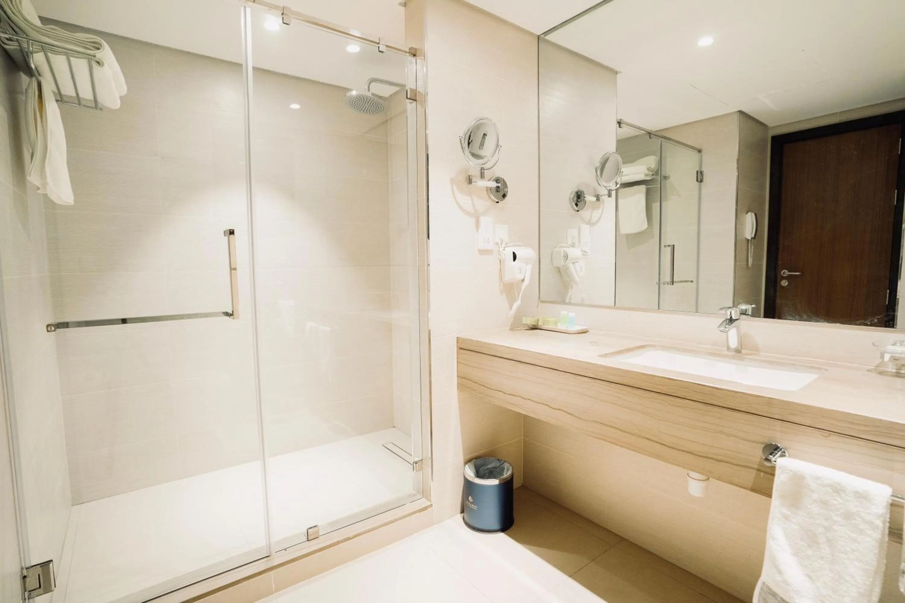 Toilet in Boulevard Hotel Oman