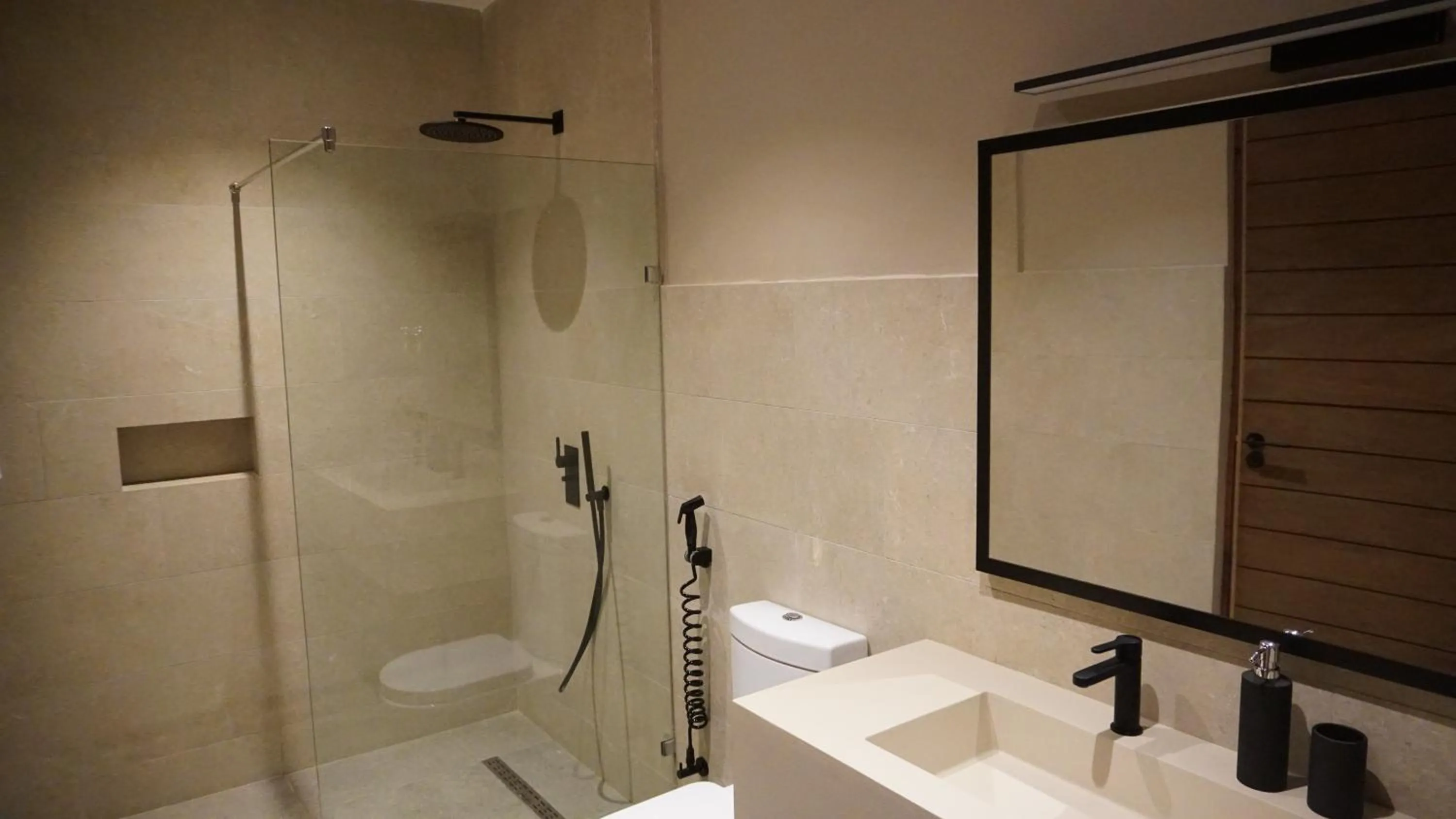 Shower in Villa Bluu