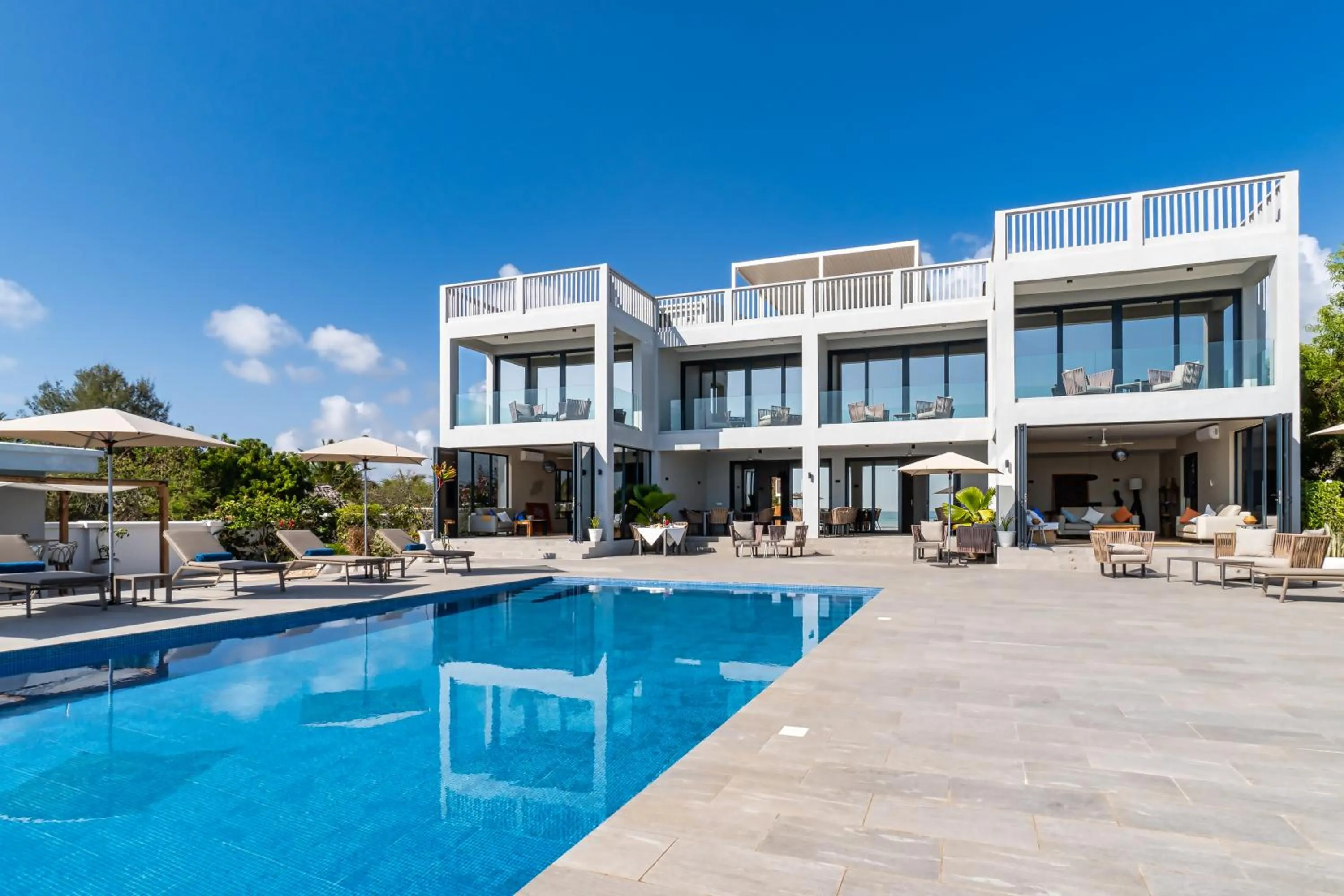 Property building in Villa Bluu