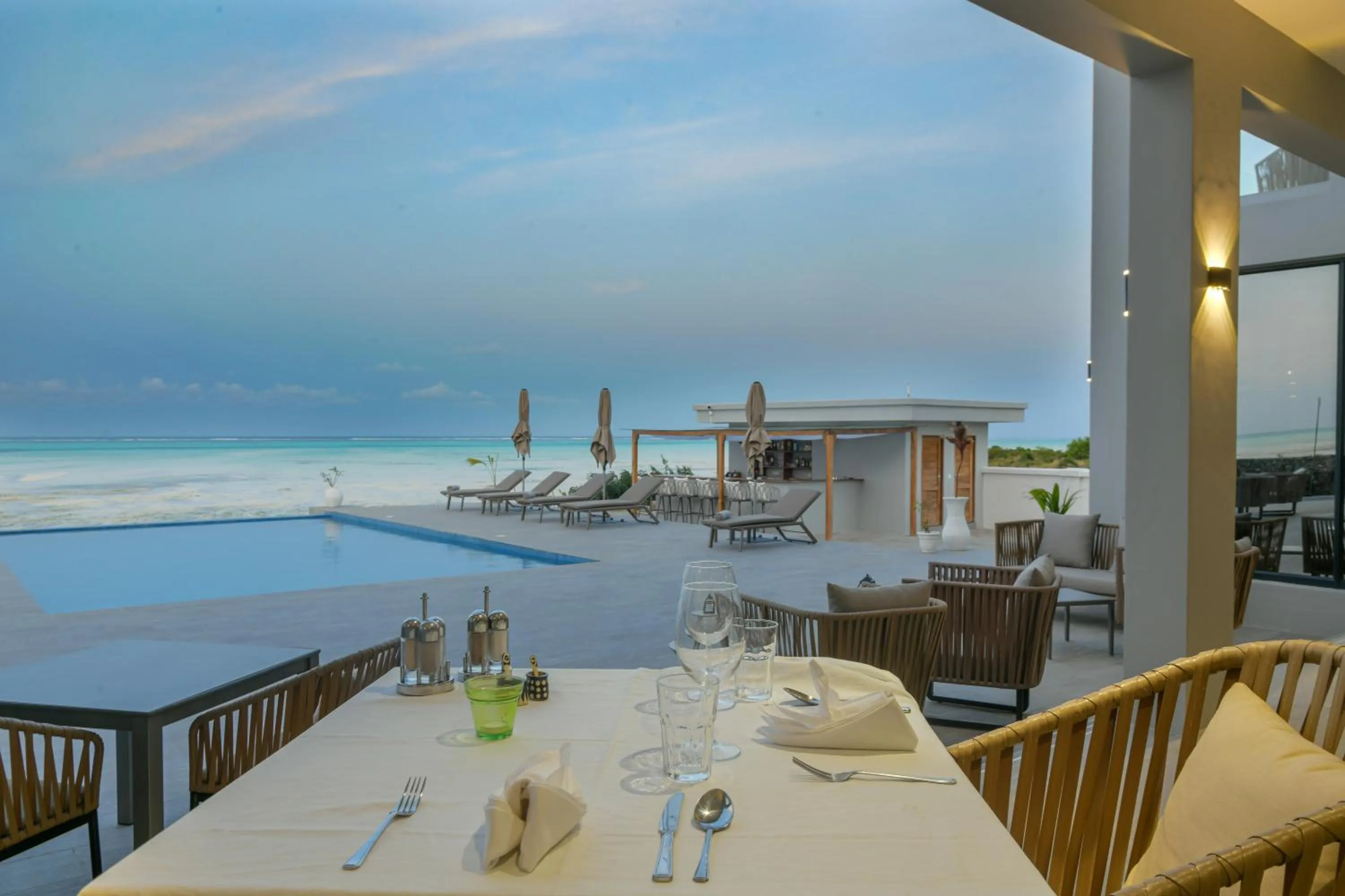 Restaurant/places to eat in Villa Bluu