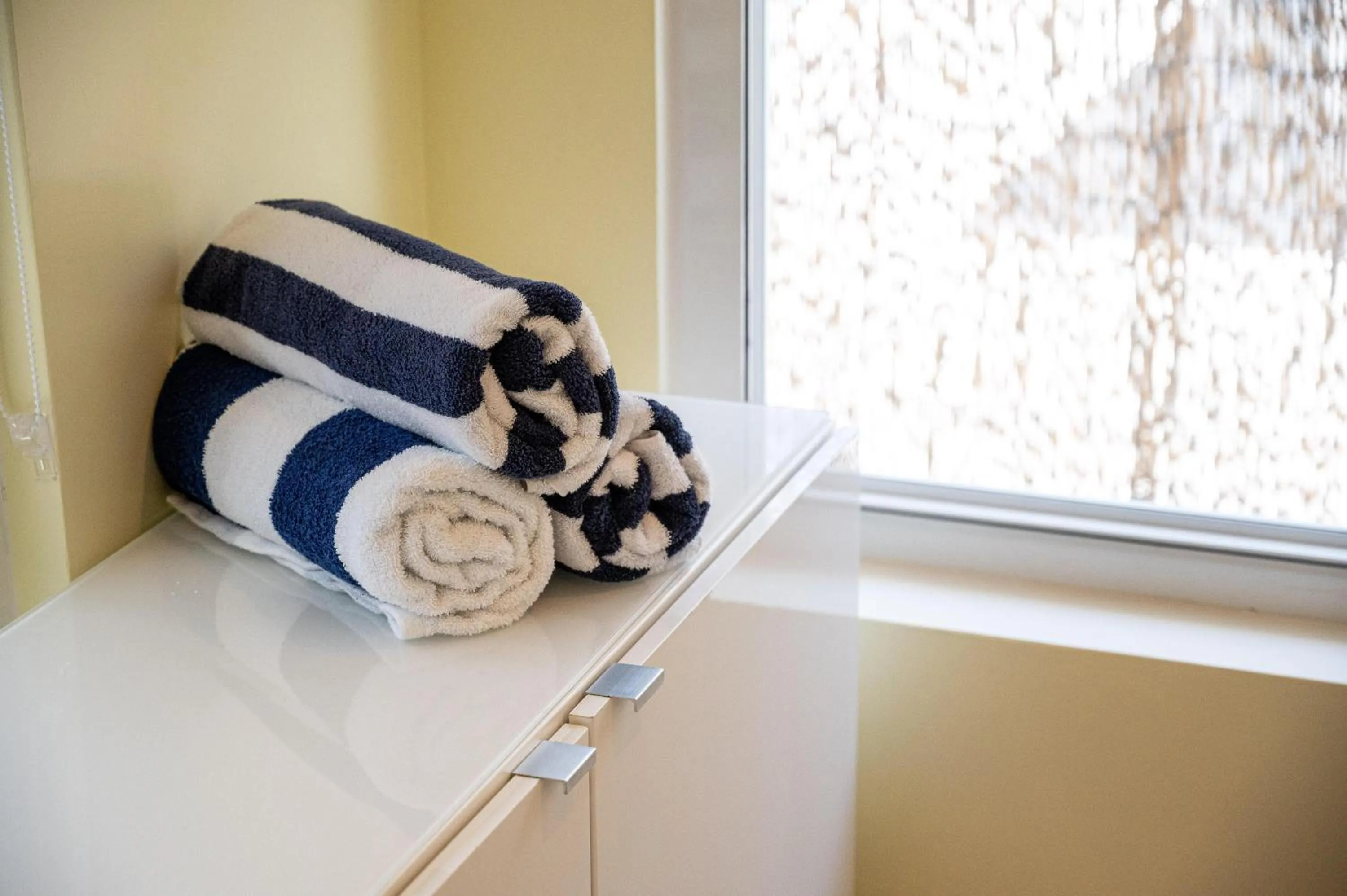 Bed in Casa Del Mar Master