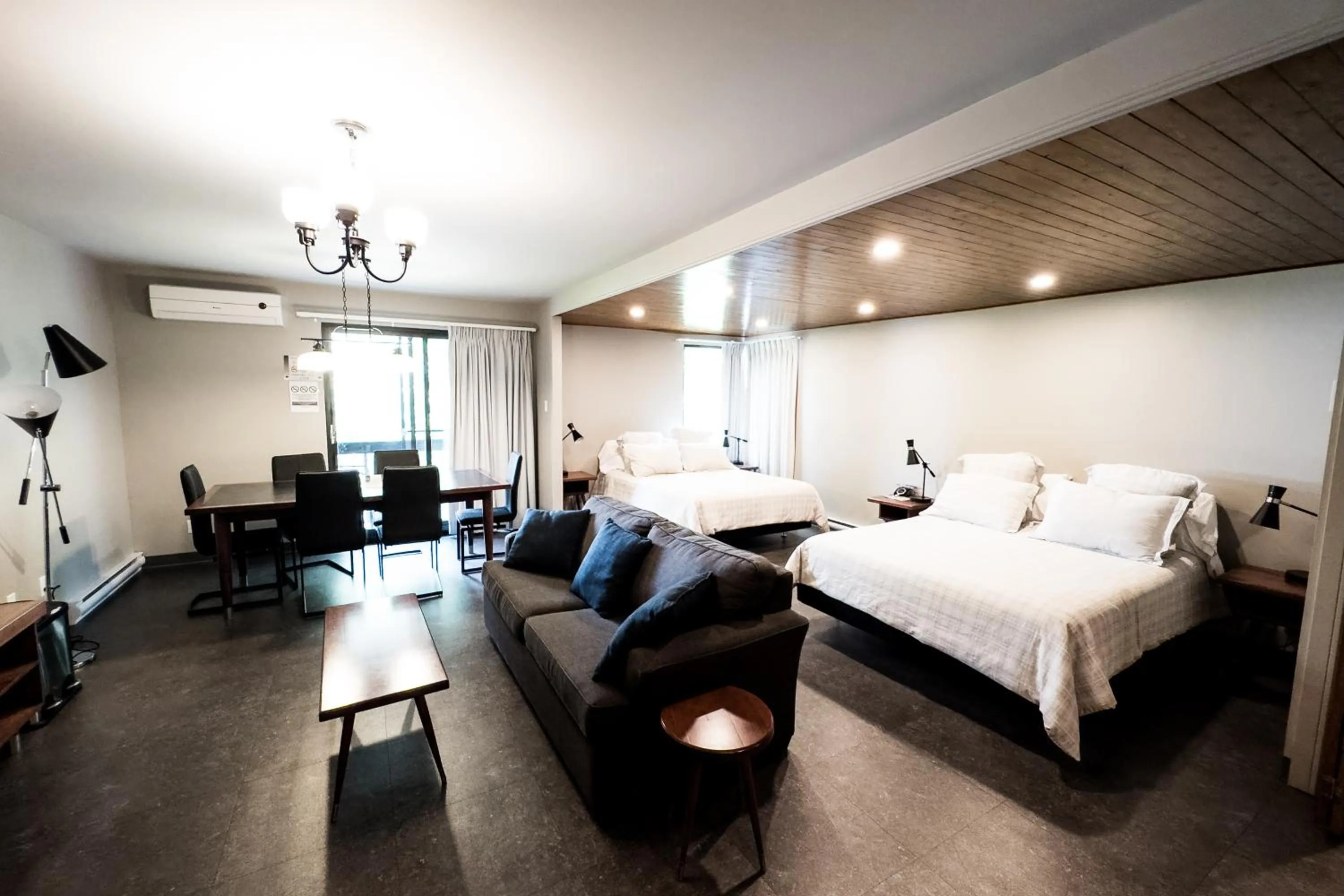 Bedroom, Bed in Motel Le Martinet