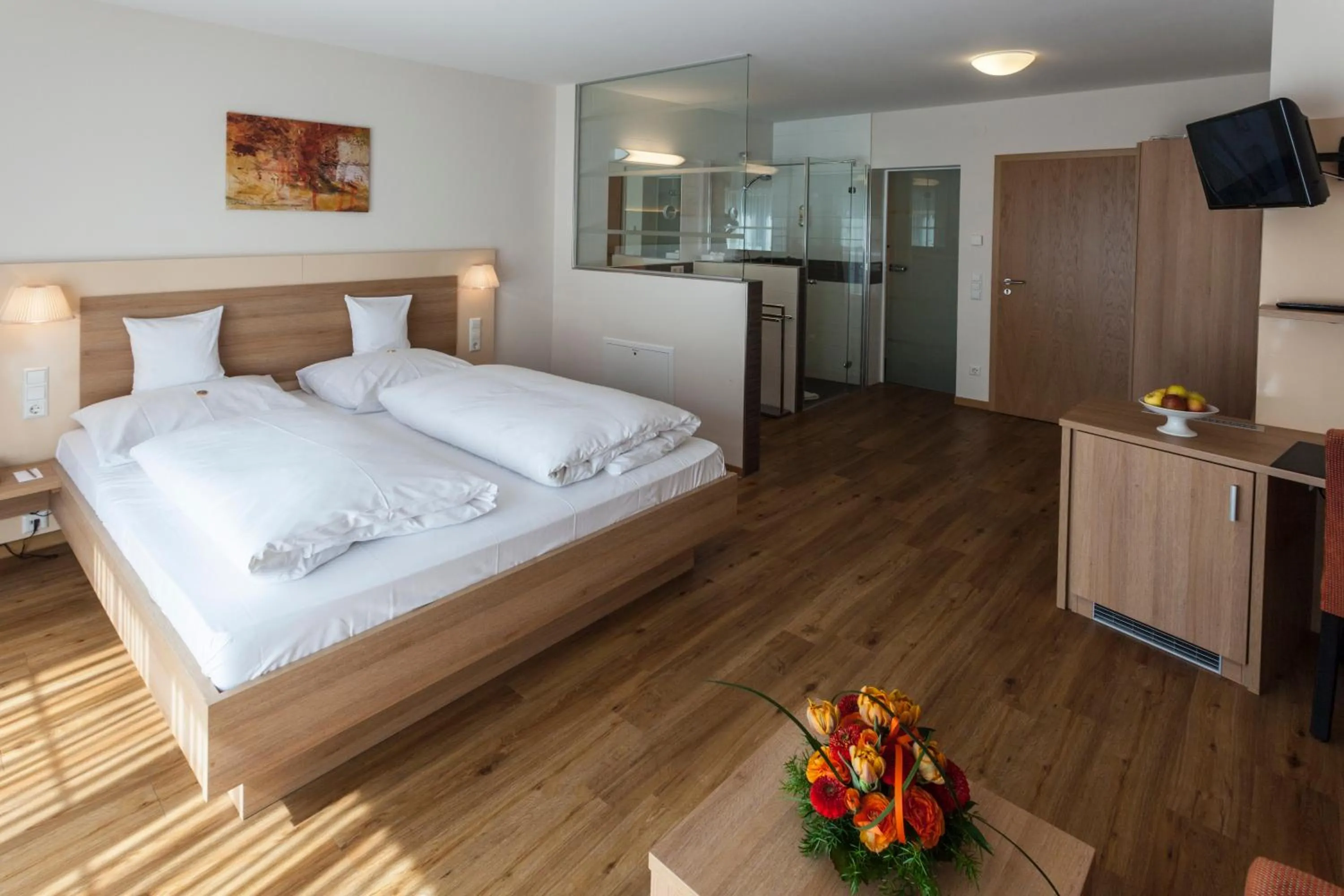 Bedroom, Bed in Die Krone am Fluss - Landhotel Sindringen