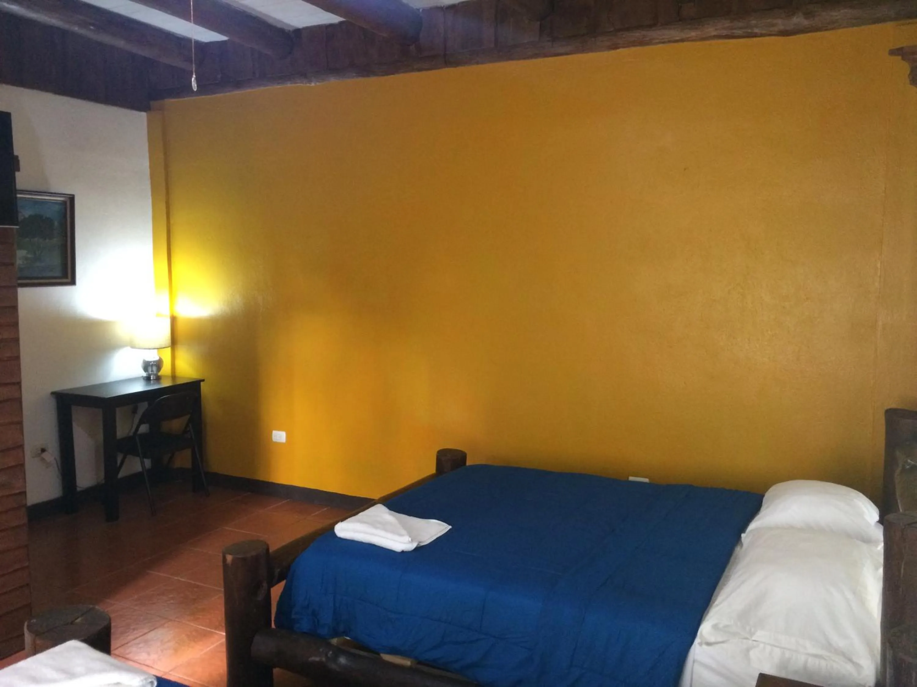 Photo of the whole room, Bed in Hotel Samsara