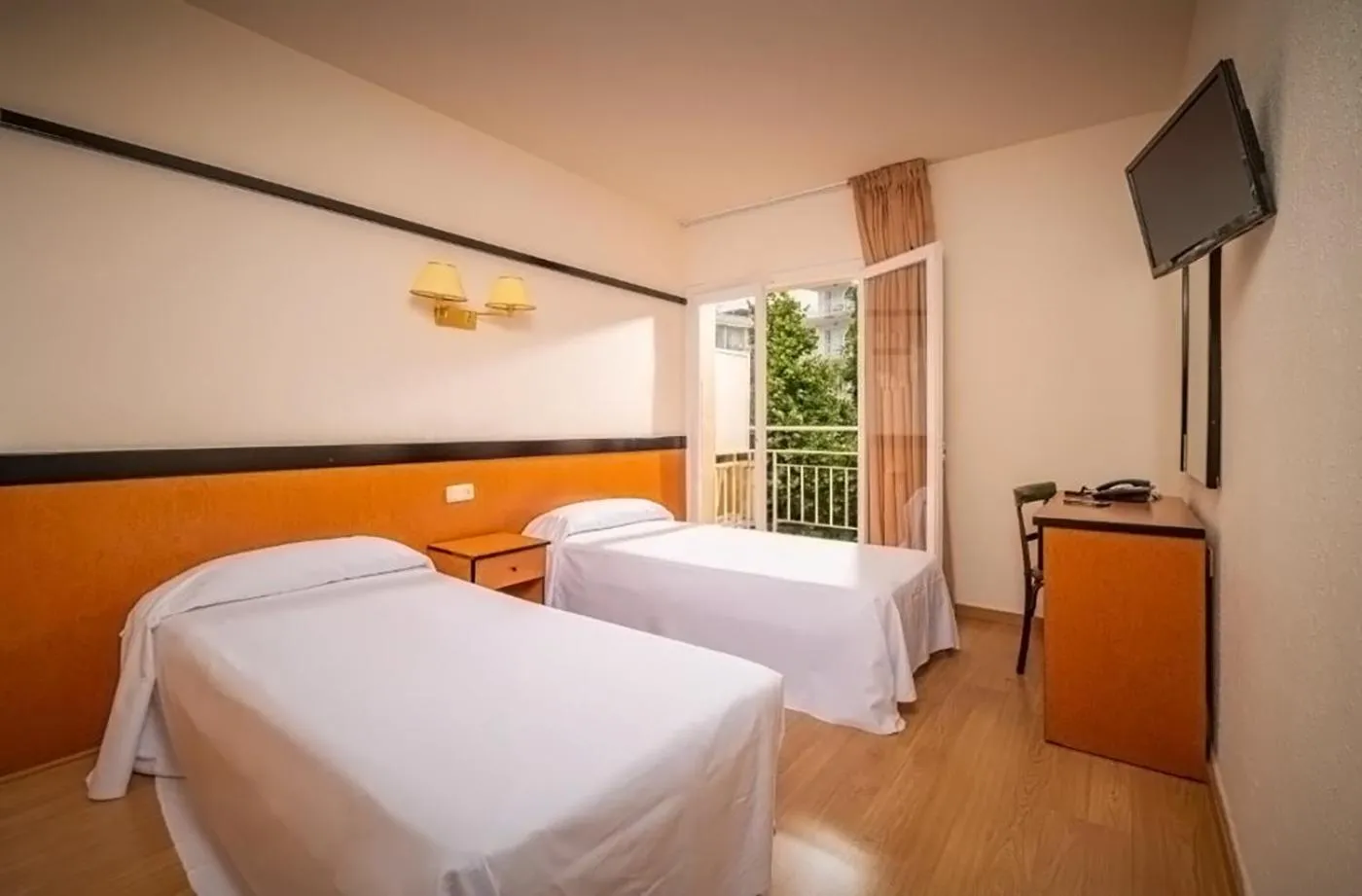 Bed in The BB Hotel Boutique Can Colom