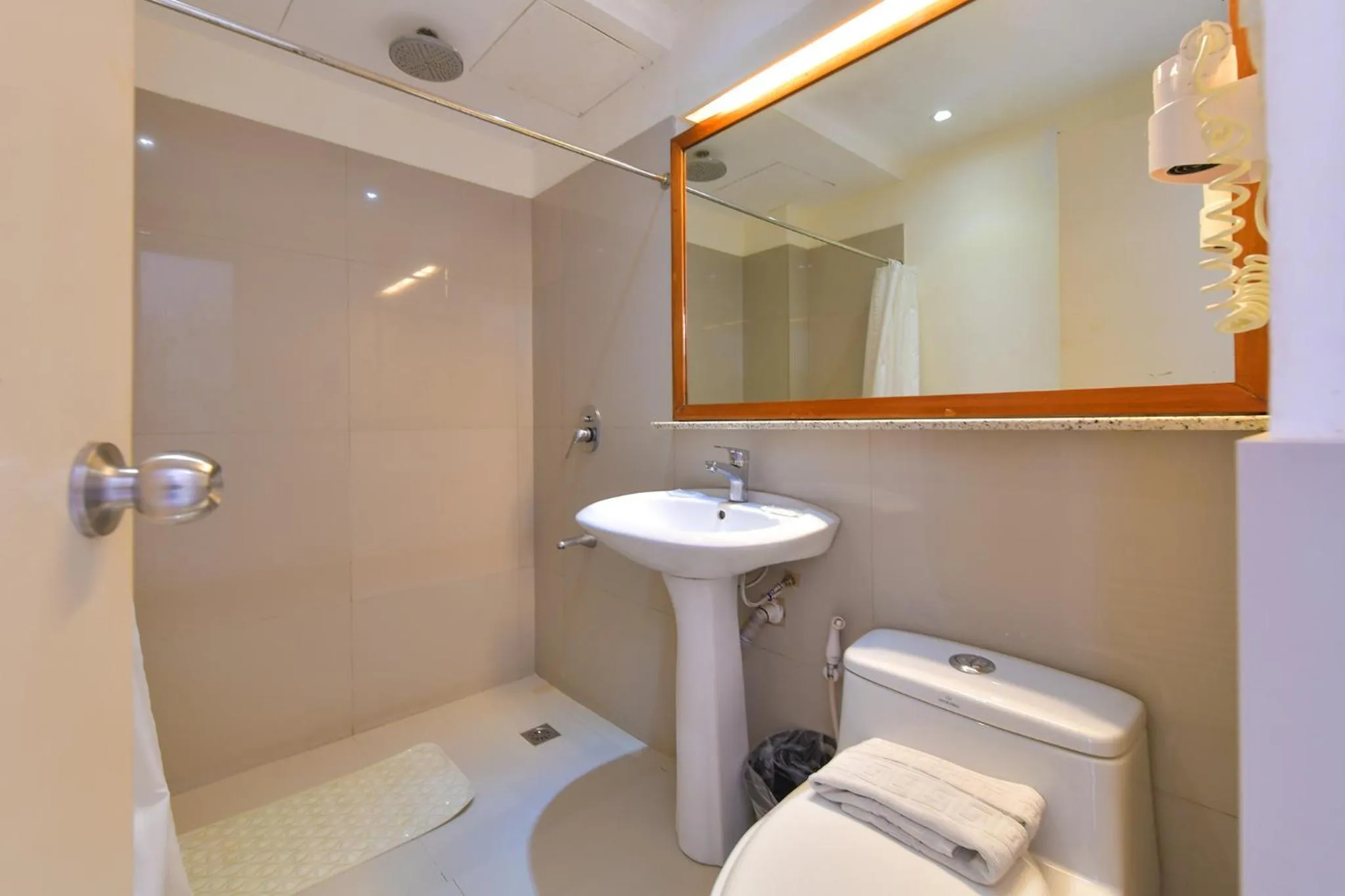 Toilet in Signature Boracay South Beach