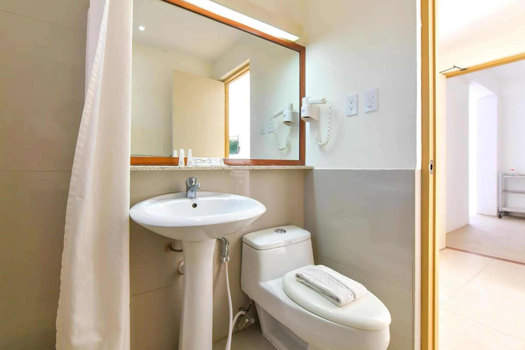 Toilet in Signature Boracay South Beach