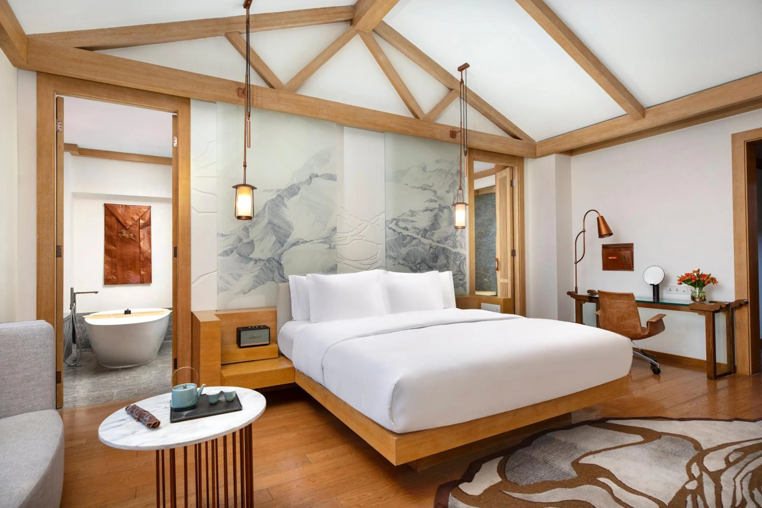 Photo of the whole room, Bed in Hotel Indigo Lijiang Ancient Town by IHG