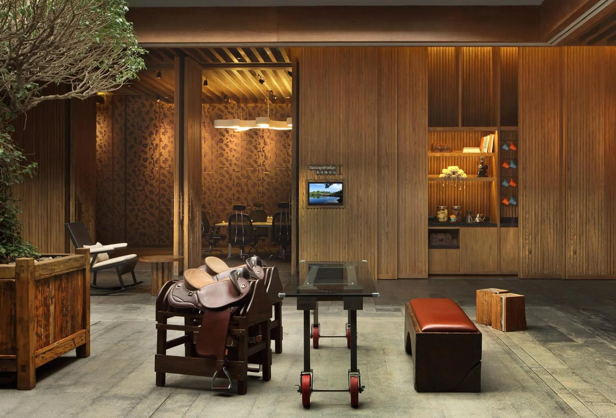 Meeting/conference room in Hotel Indigo Lijiang Ancient Town by IHG
